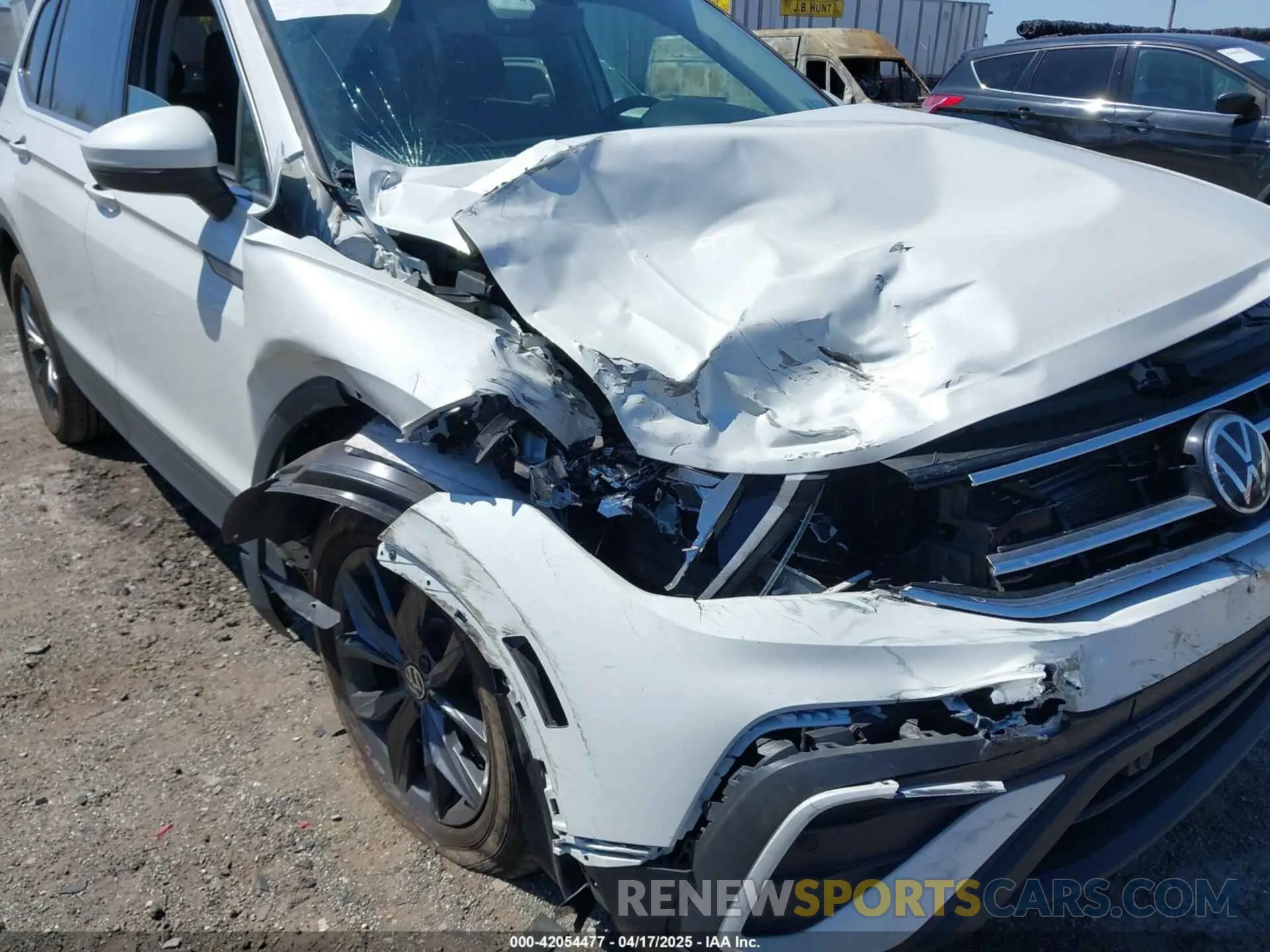 6 Photograph of a damaged car 3VVMB7AX4PM128427 VOLKSWAGEN TIGUAN 2023
