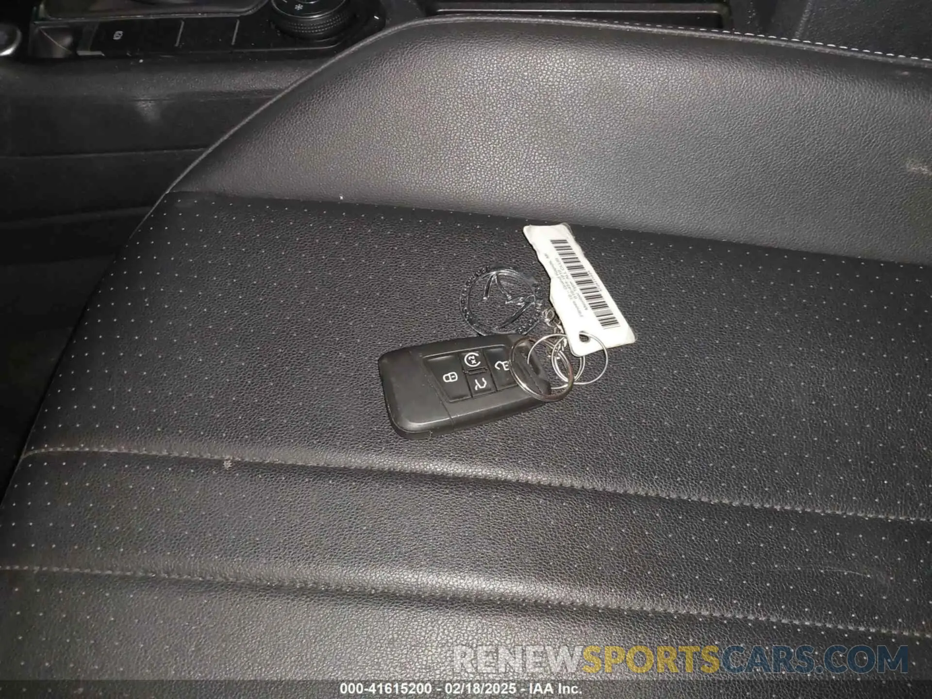 11 Photograph of a damaged car 3VVMB7AX5PM013447 VOLKSWAGEN TIGUAN 2023