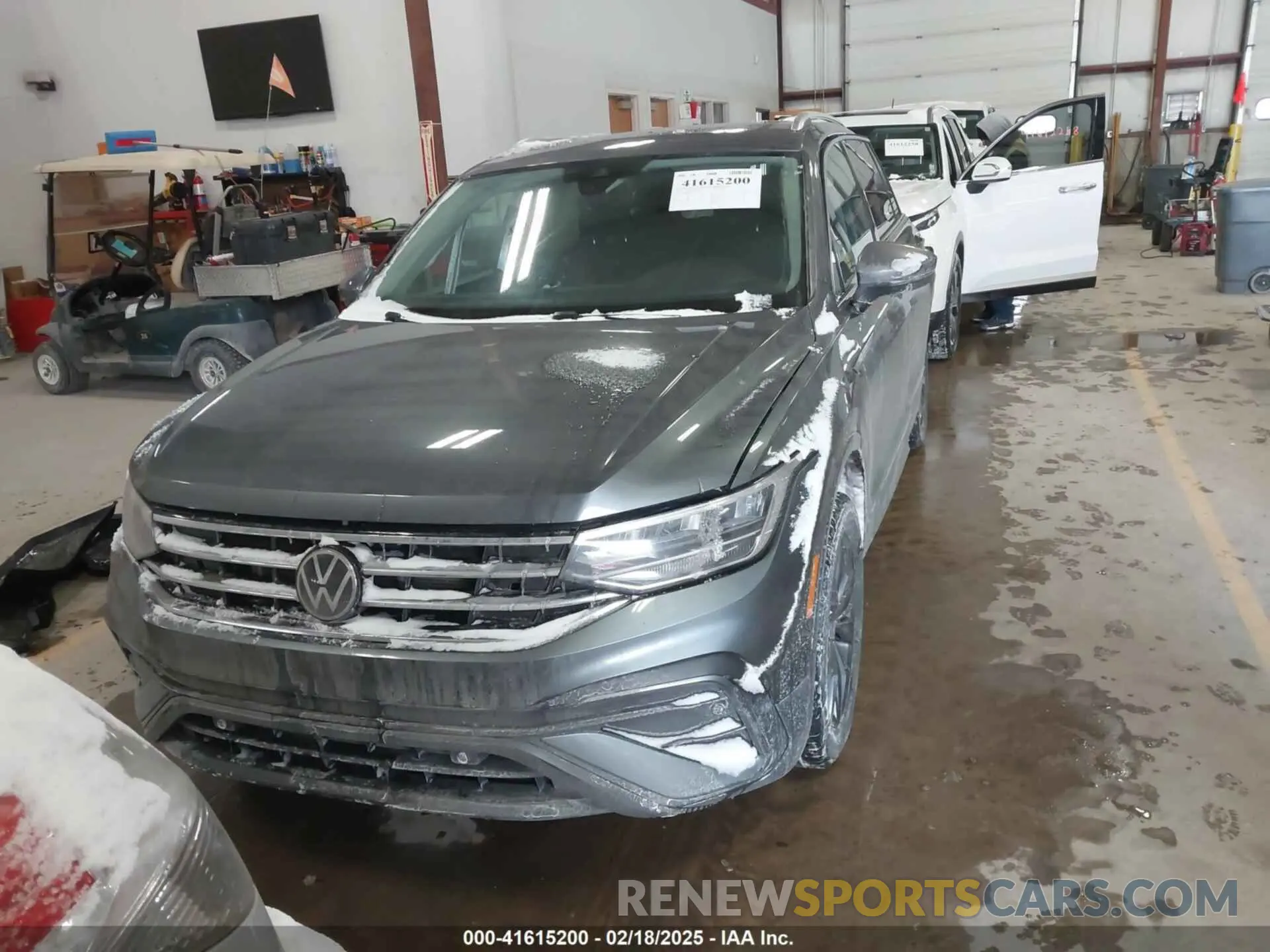 12 Photograph of a damaged car 3VVMB7AX5PM013447 VOLKSWAGEN TIGUAN 2023
