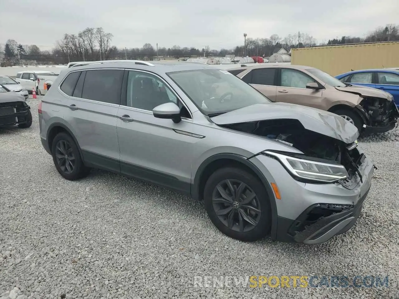 4 Photograph of a damaged car 3VVMB7AX8PM011840 VOLKSWAGEN TIGUAN 2023