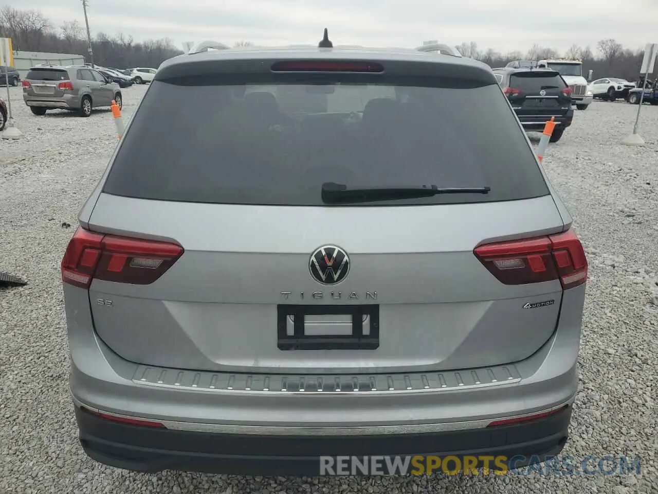6 Photograph of a damaged car 3VVMB7AX8PM011840 VOLKSWAGEN TIGUAN 2023
