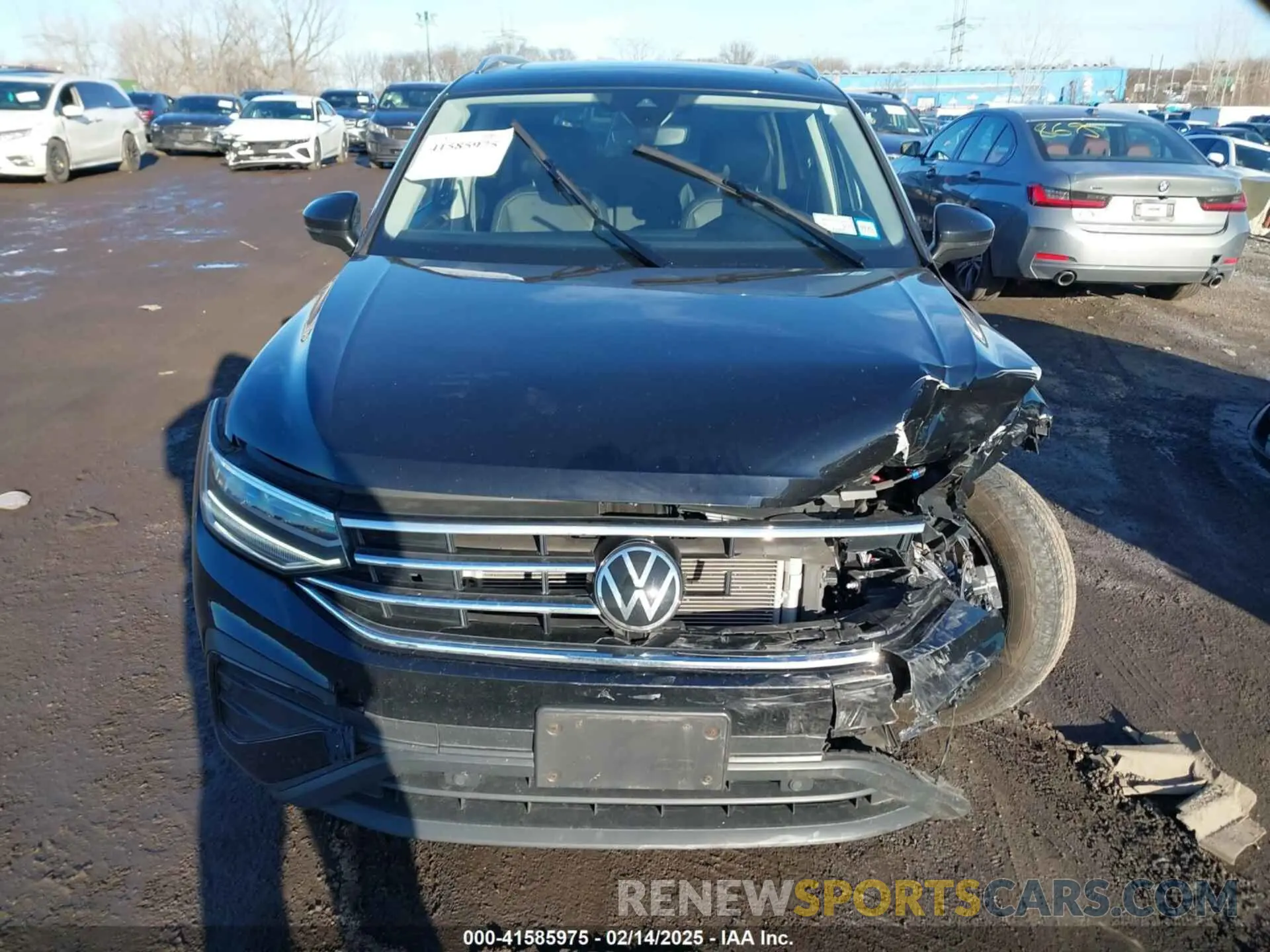 12 Photograph of a damaged car 3VVMB7AX8PM032557 VOLKSWAGEN TIGUAN 2023