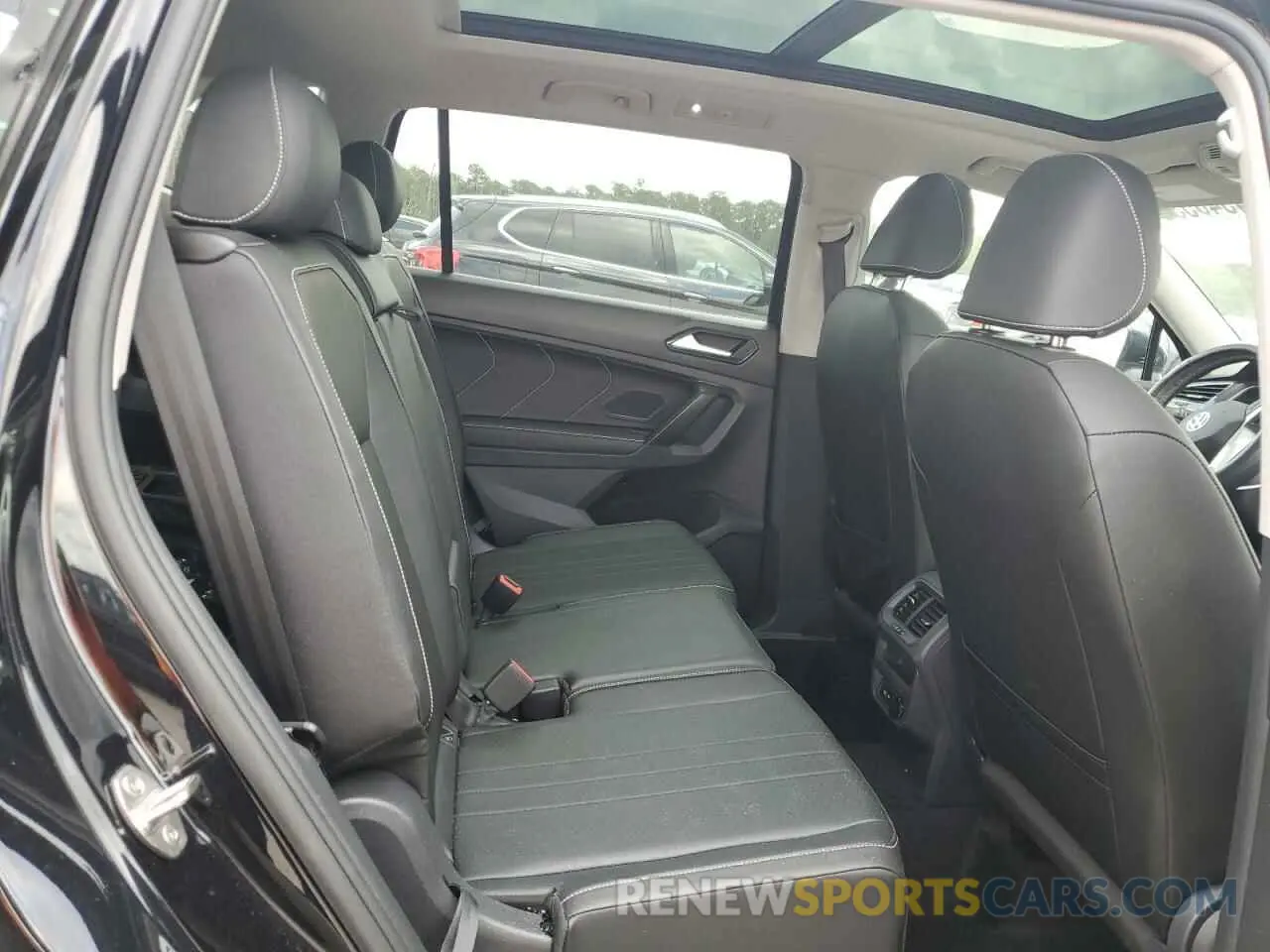 11 Photograph of a damaged car 3VVNB7AX1PM065825 VOLKSWAGEN TIGUAN 2023