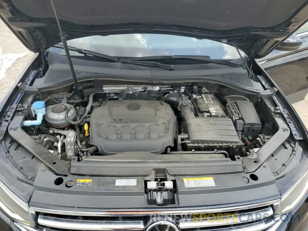 12 Photograph of a damaged car 3VVNB7AX1PM065825 VOLKSWAGEN TIGUAN 2023