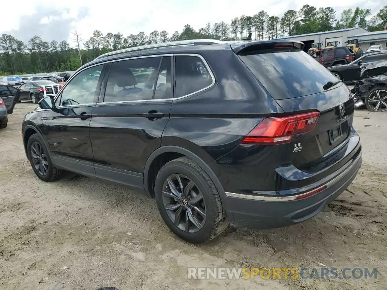 2 Photograph of a damaged car 3VVNB7AX1PM065825 VOLKSWAGEN TIGUAN 2023