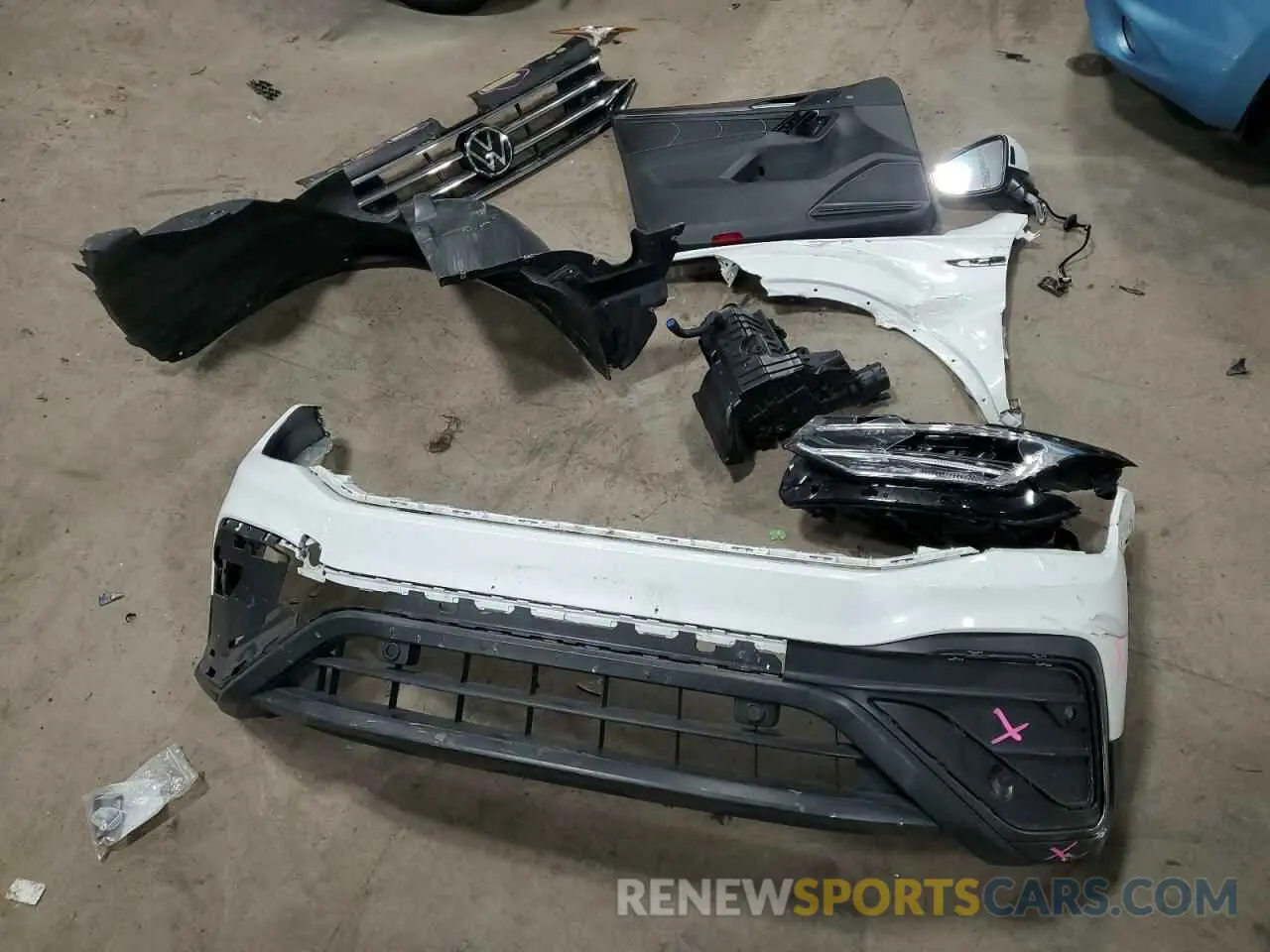 13 Photograph of a damaged car 3VVNB7AX2PM028931 VOLKSWAGEN TIGUAN 2023