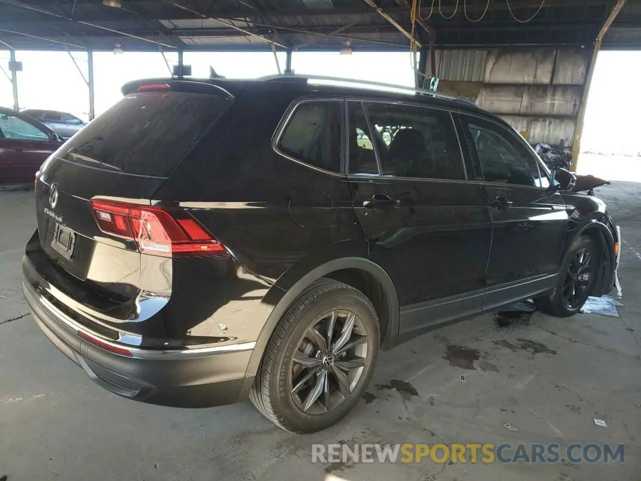 3 Photograph of a damaged car 3VVNB7AX5PM042757 VOLKSWAGEN TIGUAN 2023