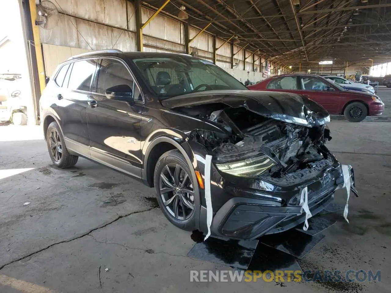 4 Photograph of a damaged car 3VVNB7AX5PM042757 VOLKSWAGEN TIGUAN 2023