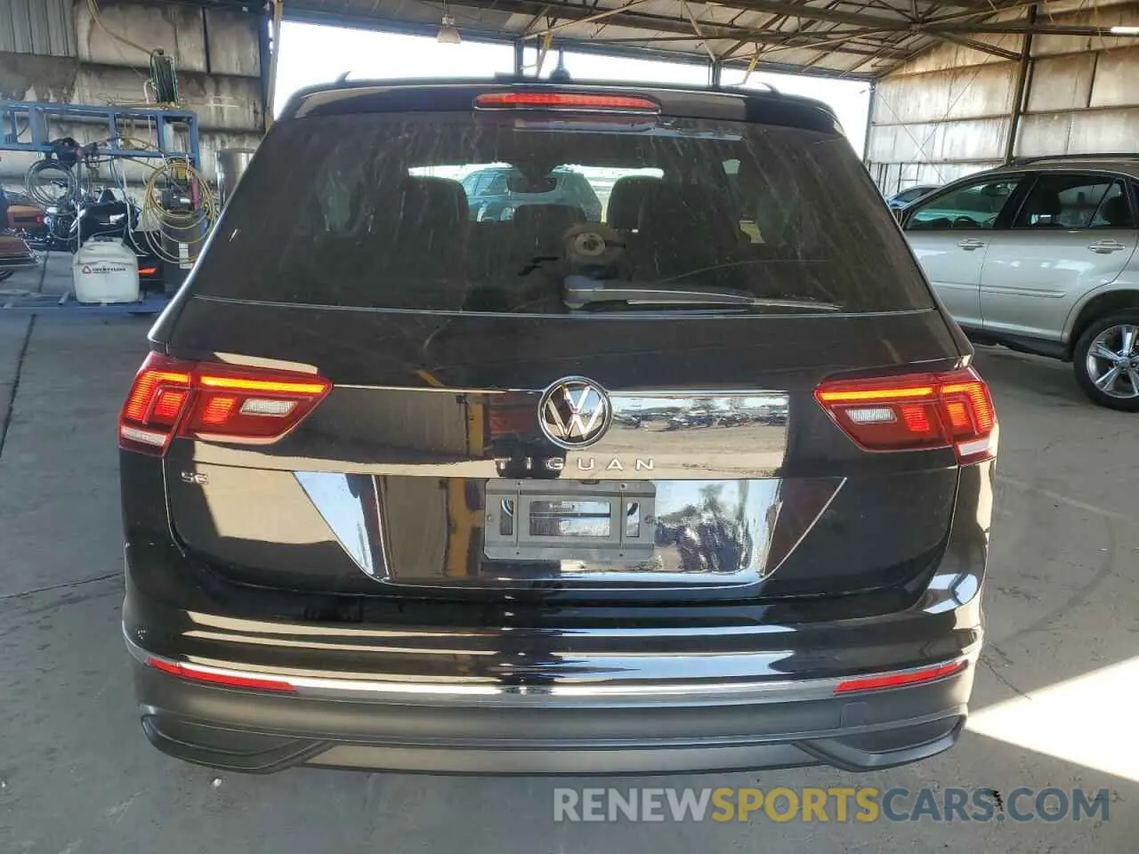 6 Photograph of a damaged car 3VVNB7AX5PM042757 VOLKSWAGEN TIGUAN 2023