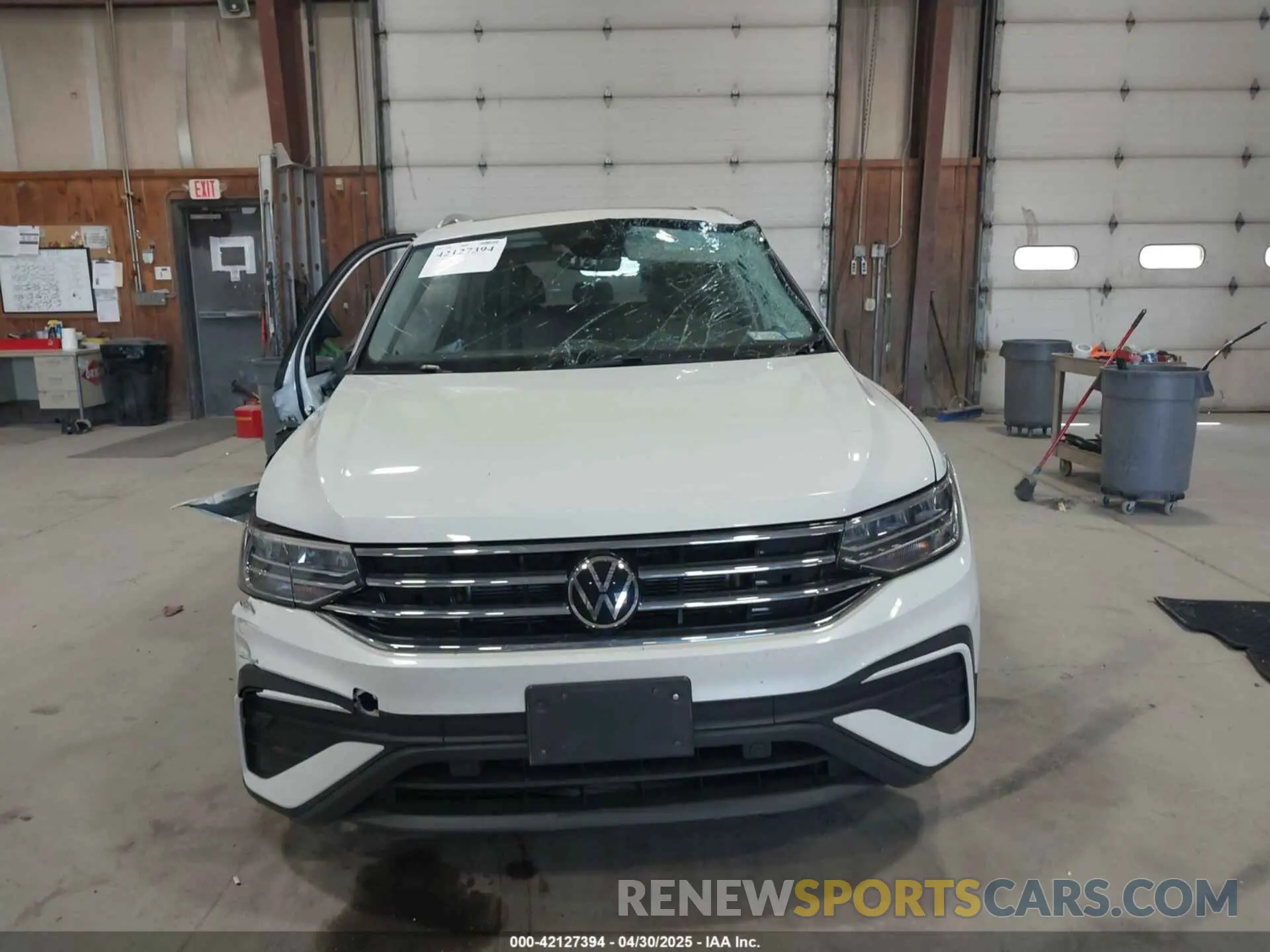 13 Photograph of a damaged car 3VVNB7AX5PM096138 VOLKSWAGEN TIGUAN 2023