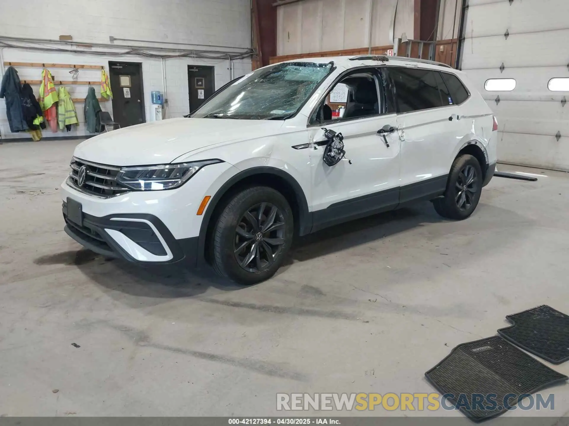 2 Photograph of a damaged car 3VVNB7AX5PM096138 VOLKSWAGEN TIGUAN 2023