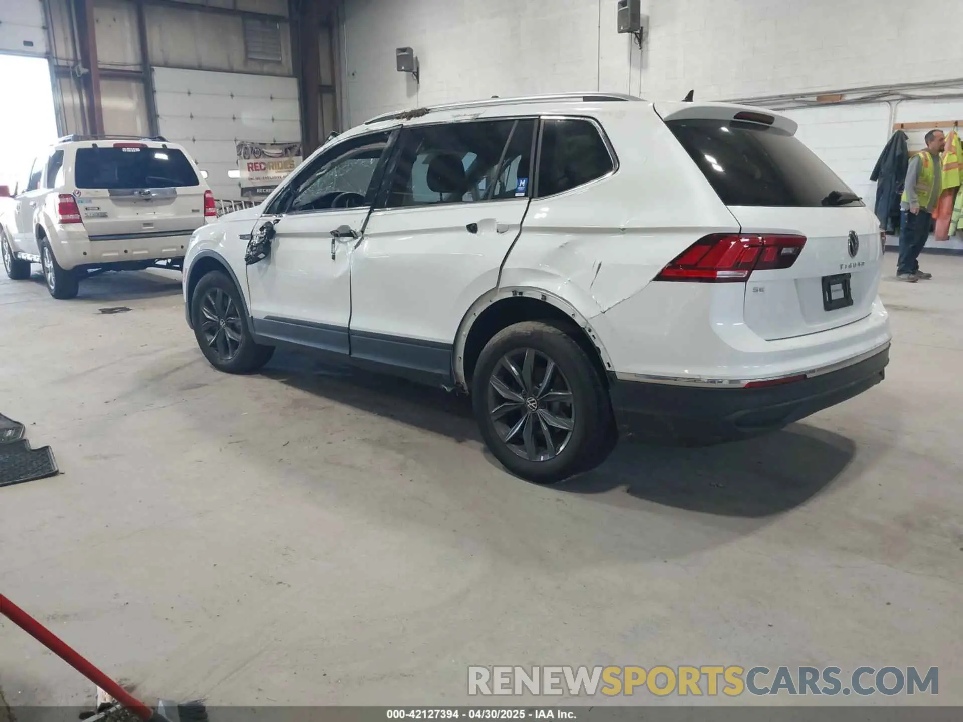 3 Photograph of a damaged car 3VVNB7AX5PM096138 VOLKSWAGEN TIGUAN 2023