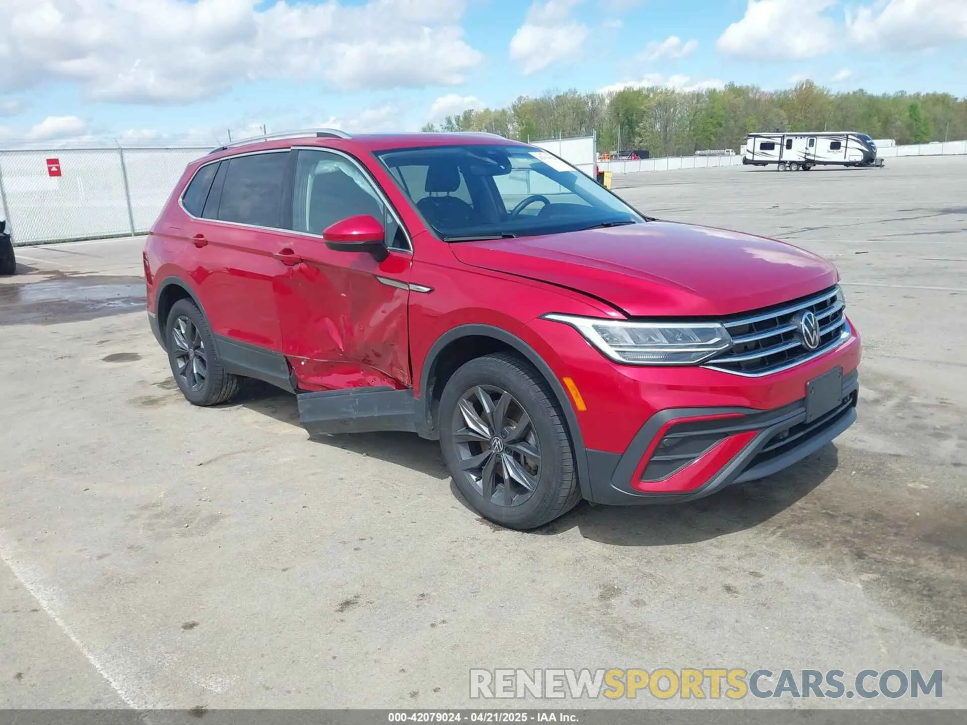 1 Photograph of a damaged car 3VVNB7AX7PM094780 VOLKSWAGEN TIGUAN 2023