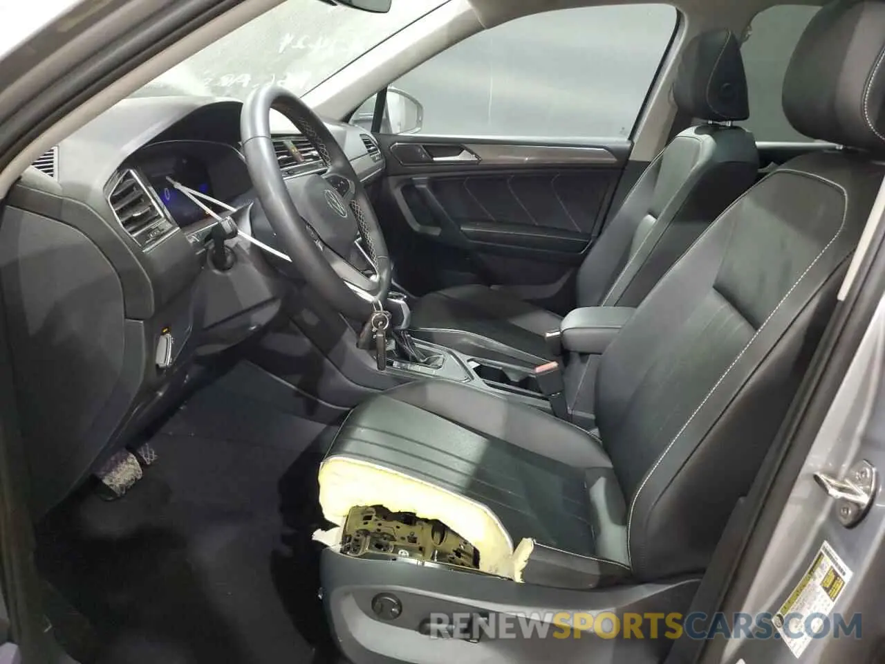 7 Photograph of a damaged car 3VVNB7AX9PM000253 VOLKSWAGEN TIGUAN 2023