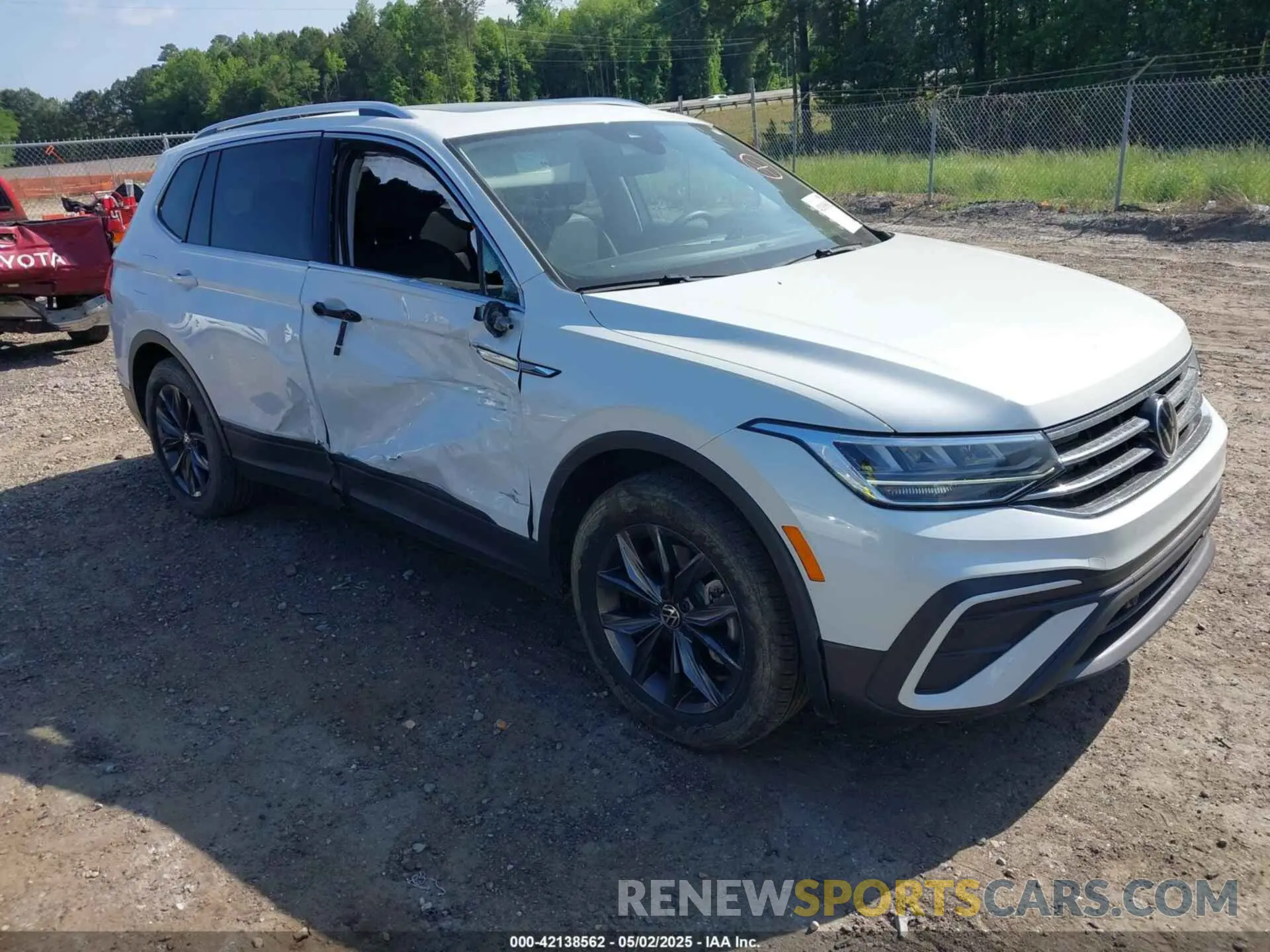 1 Photograph of a damaged car 3VVNB7AX9PM121316 VOLKSWAGEN TIGUAN 2023