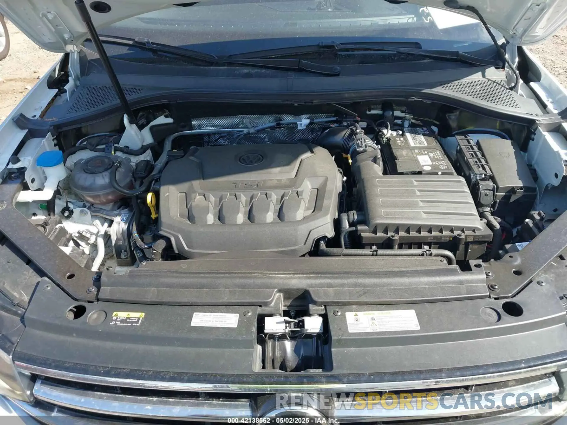 10 Photograph of a damaged car 3VVNB7AX9PM121316 VOLKSWAGEN TIGUAN 2023