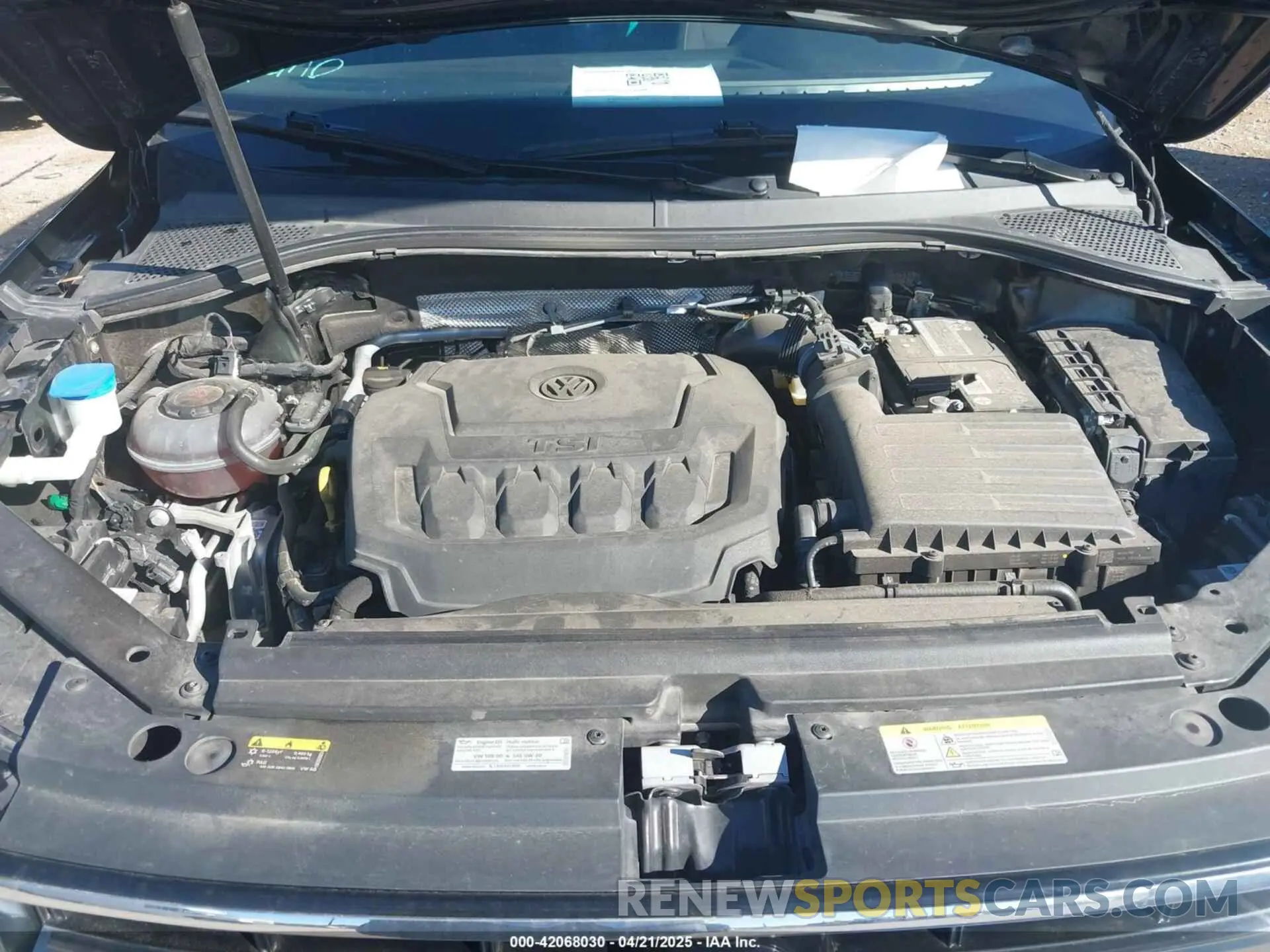 10 Photograph of a damaged car 3VVRB7AX0PM120136 VOLKSWAGEN TIGUAN 2023