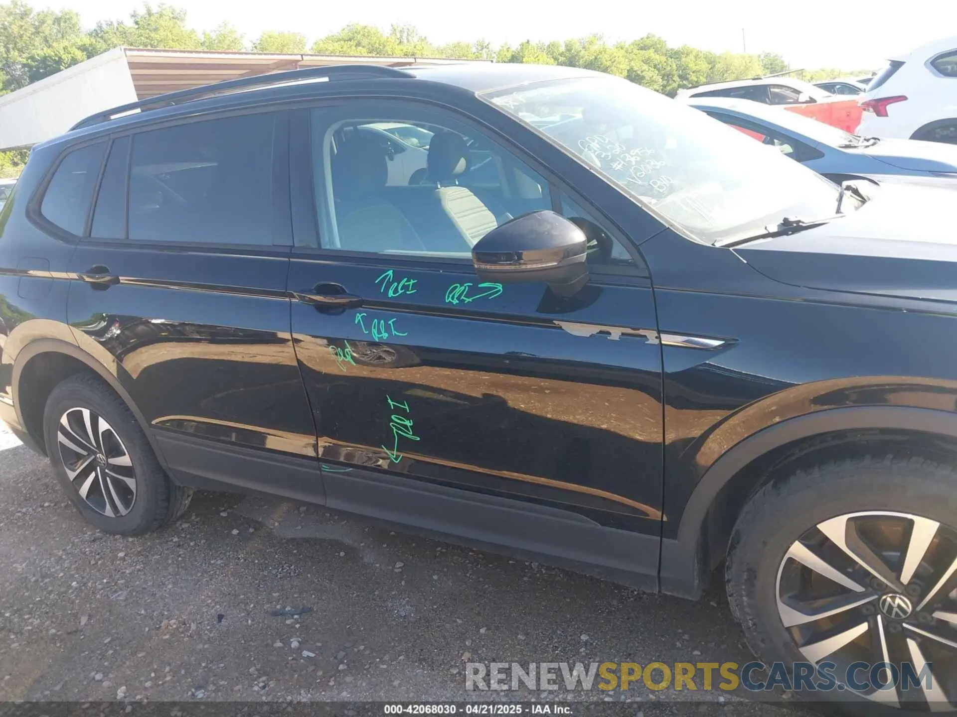 13 Photograph of a damaged car 3VVRB7AX0PM120136 VOLKSWAGEN TIGUAN 2023