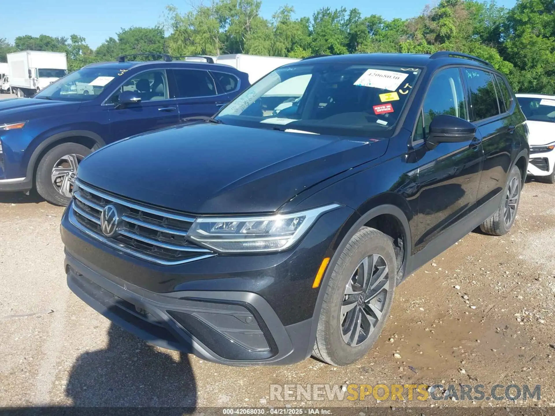 2 Photograph of a damaged car 3VVRB7AX0PM120136 VOLKSWAGEN TIGUAN 2023