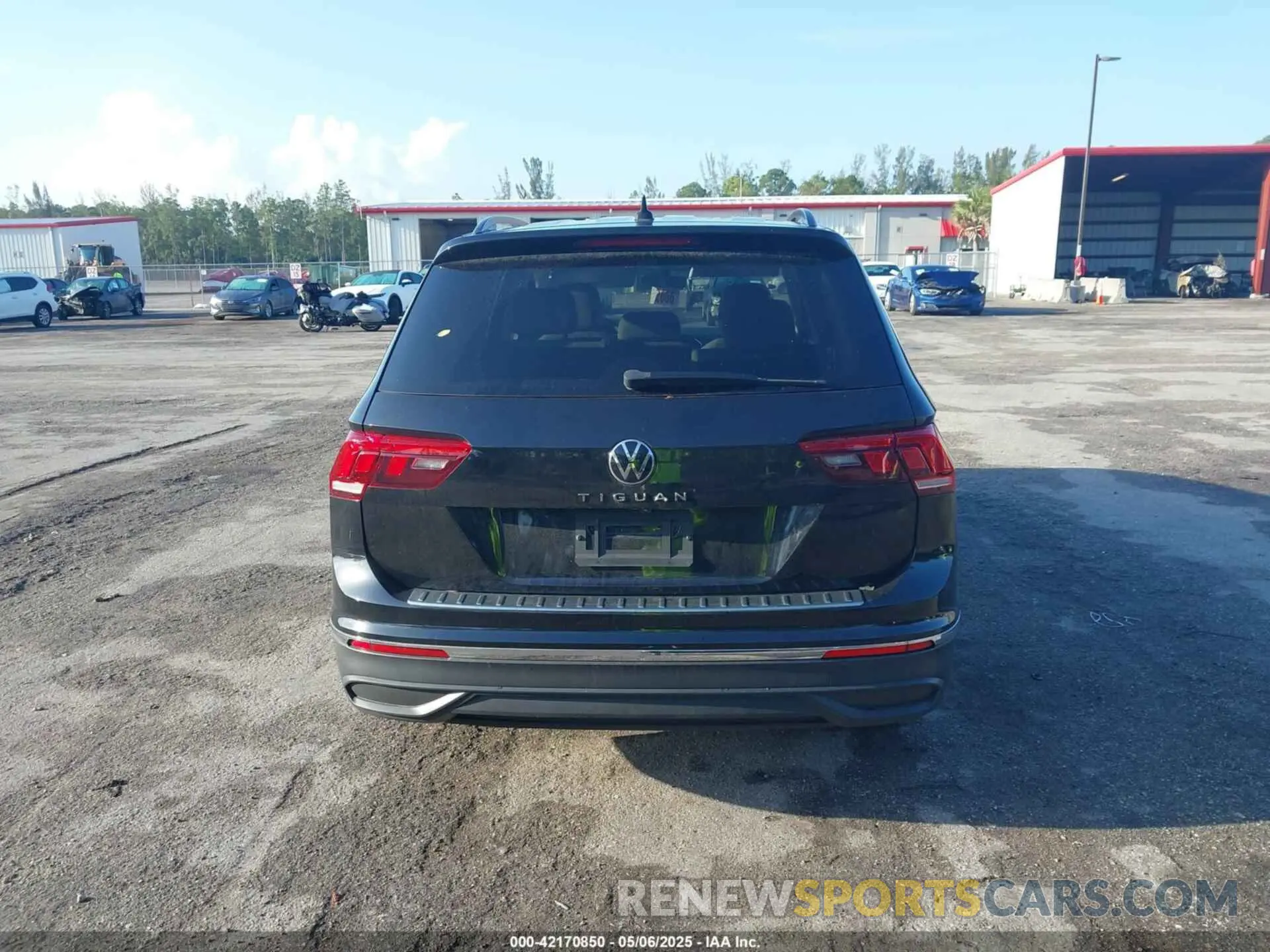 16 Photograph of a damaged car 3VVRB7AX1PM088491 VOLKSWAGEN TIGUAN 2023