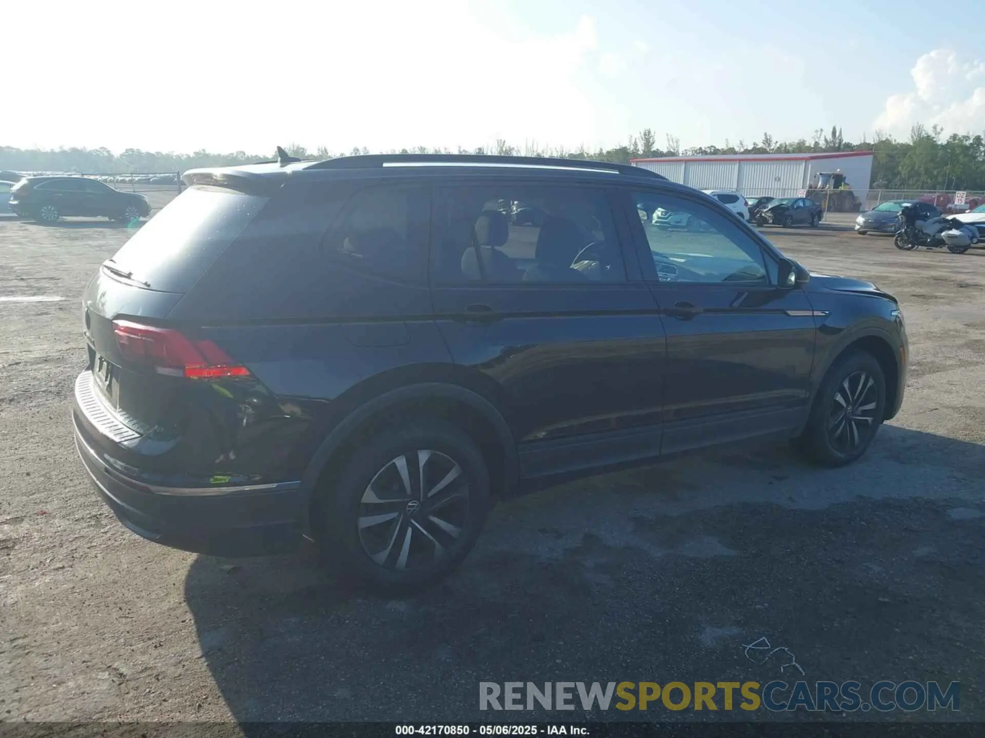 4 Photograph of a damaged car 3VVRB7AX1PM088491 VOLKSWAGEN TIGUAN 2023