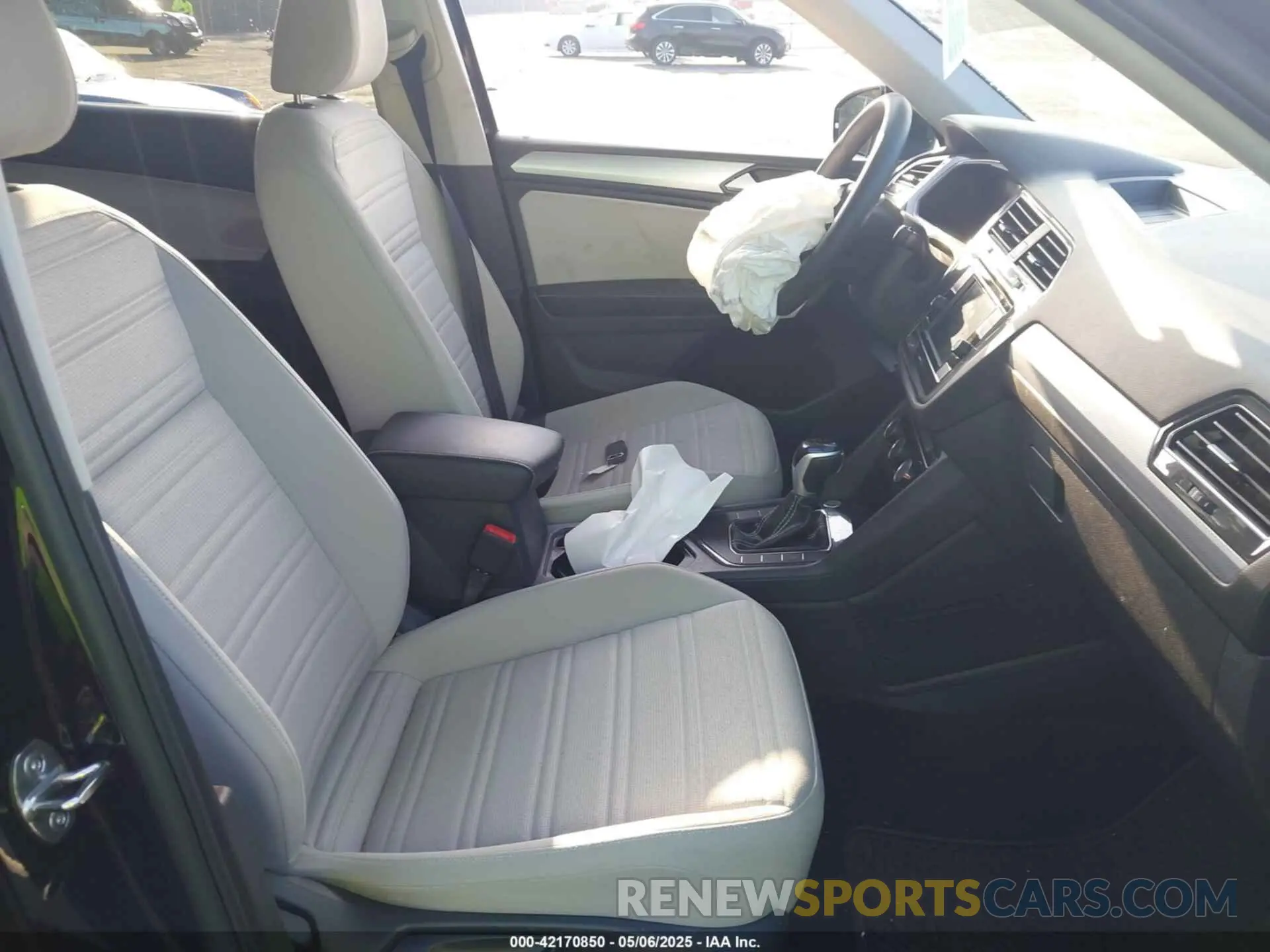 5 Photograph of a damaged car 3VVRB7AX1PM088491 VOLKSWAGEN TIGUAN 2023