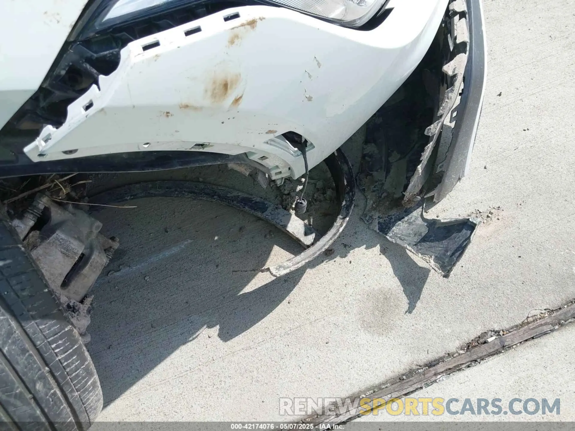 18 Photograph of a damaged car 3VVRB7AX1PM115138 VOLKSWAGEN TIGUAN 2023