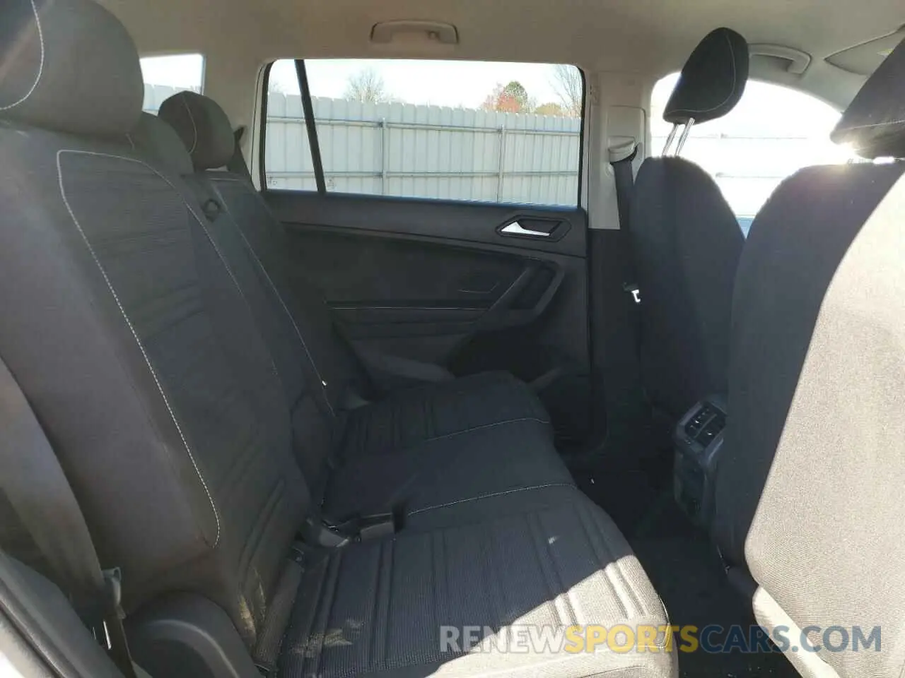 11 Photograph of a damaged car 3VVRB7AX2PM119666 VOLKSWAGEN TIGUAN 2023