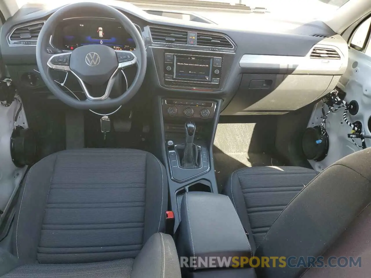 8 Photograph of a damaged car 3VVRB7AX2PM119666 VOLKSWAGEN TIGUAN 2023