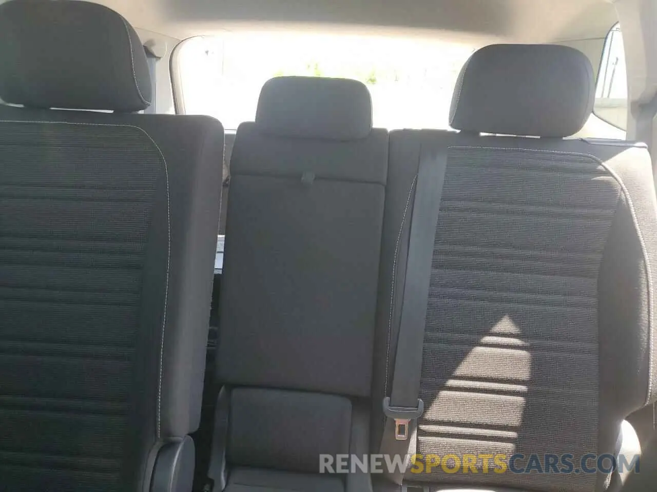 10 Photograph of a damaged car 3VVRB7AX4PM056277 VOLKSWAGEN TIGUAN 2023