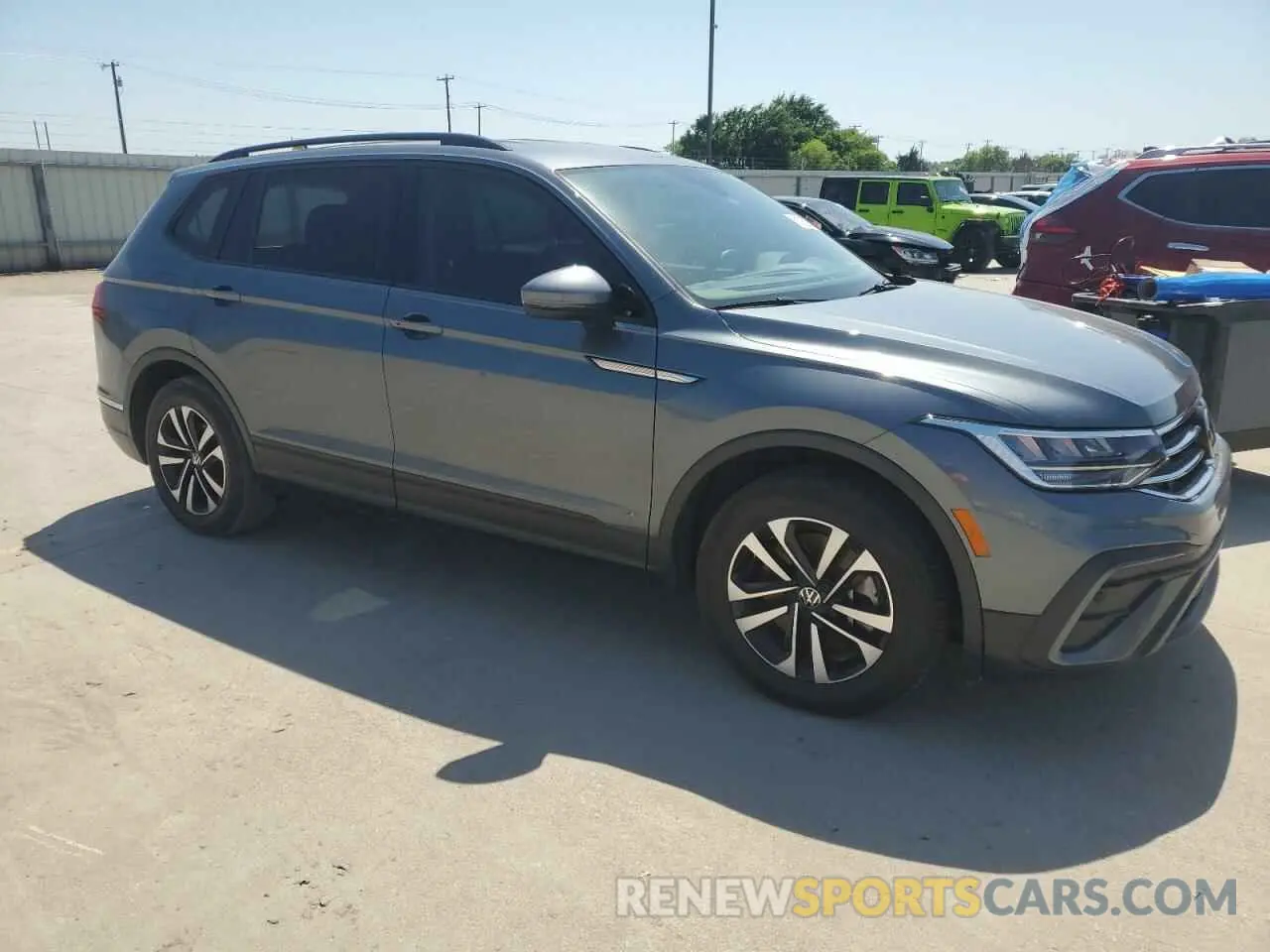4 Photograph of a damaged car 3VVRB7AX4PM056277 VOLKSWAGEN TIGUAN 2023