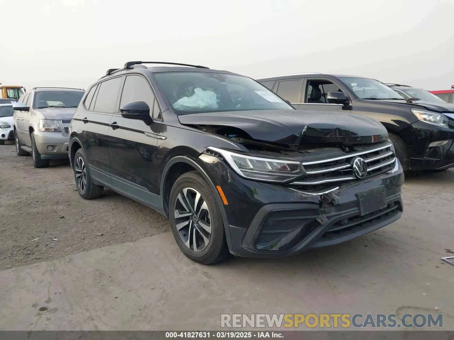 1 Photograph of a damaged car 3VVRB7AX7PM036833 VOLKSWAGEN TIGUAN 2023