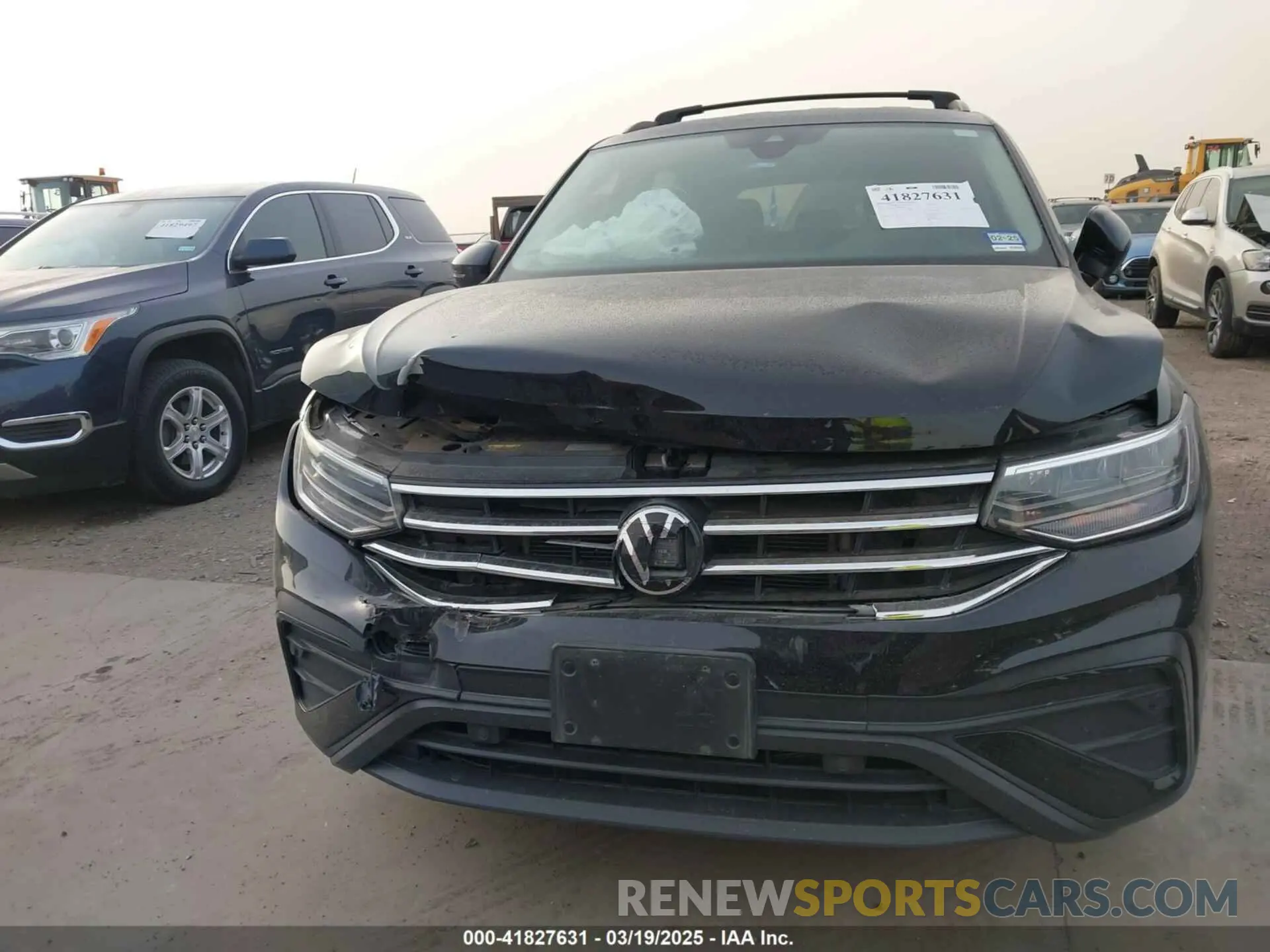 12 Photograph of a damaged car 3VVRB7AX7PM036833 VOLKSWAGEN TIGUAN 2023