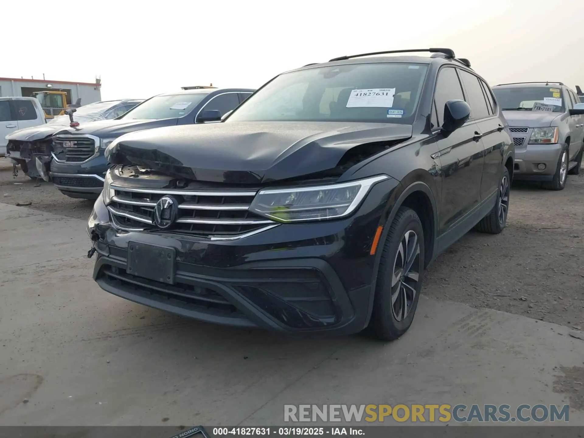 2 Photograph of a damaged car 3VVRB7AX7PM036833 VOLKSWAGEN TIGUAN 2023