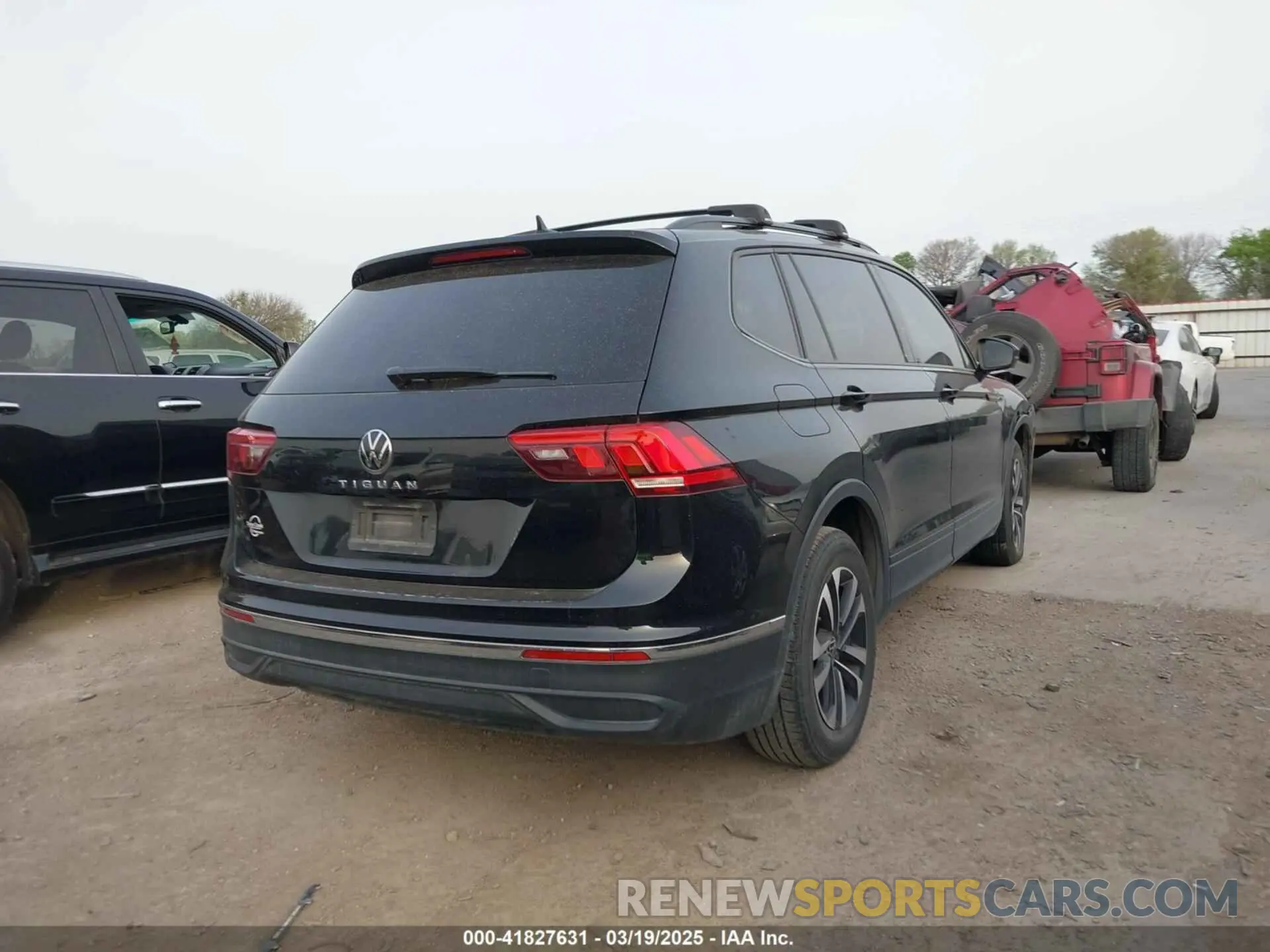 4 Photograph of a damaged car 3VVRB7AX7PM036833 VOLKSWAGEN TIGUAN 2023