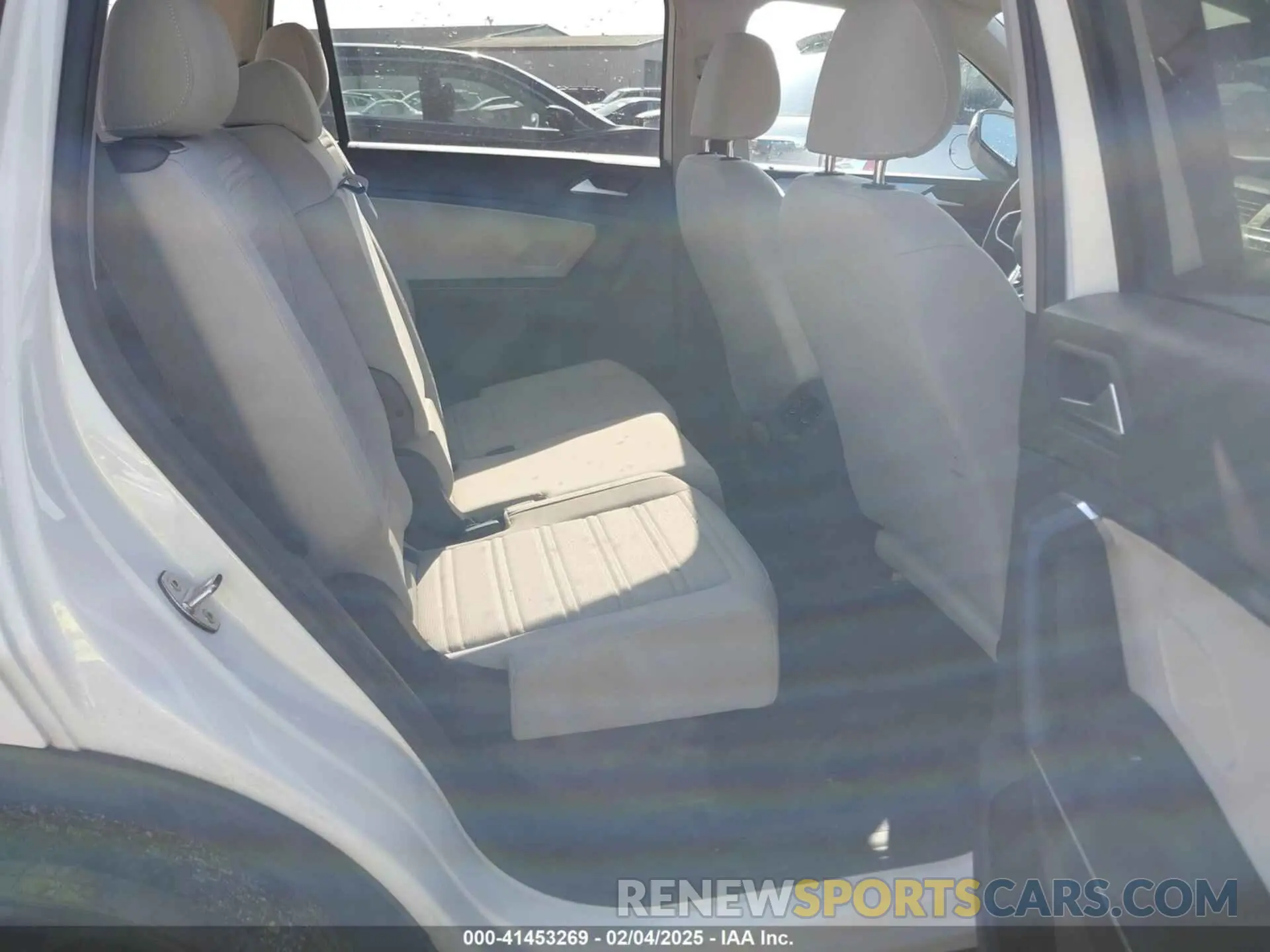 8 Photograph of a damaged car 3VVRB7AX7PM076426 VOLKSWAGEN TIGUAN 2023