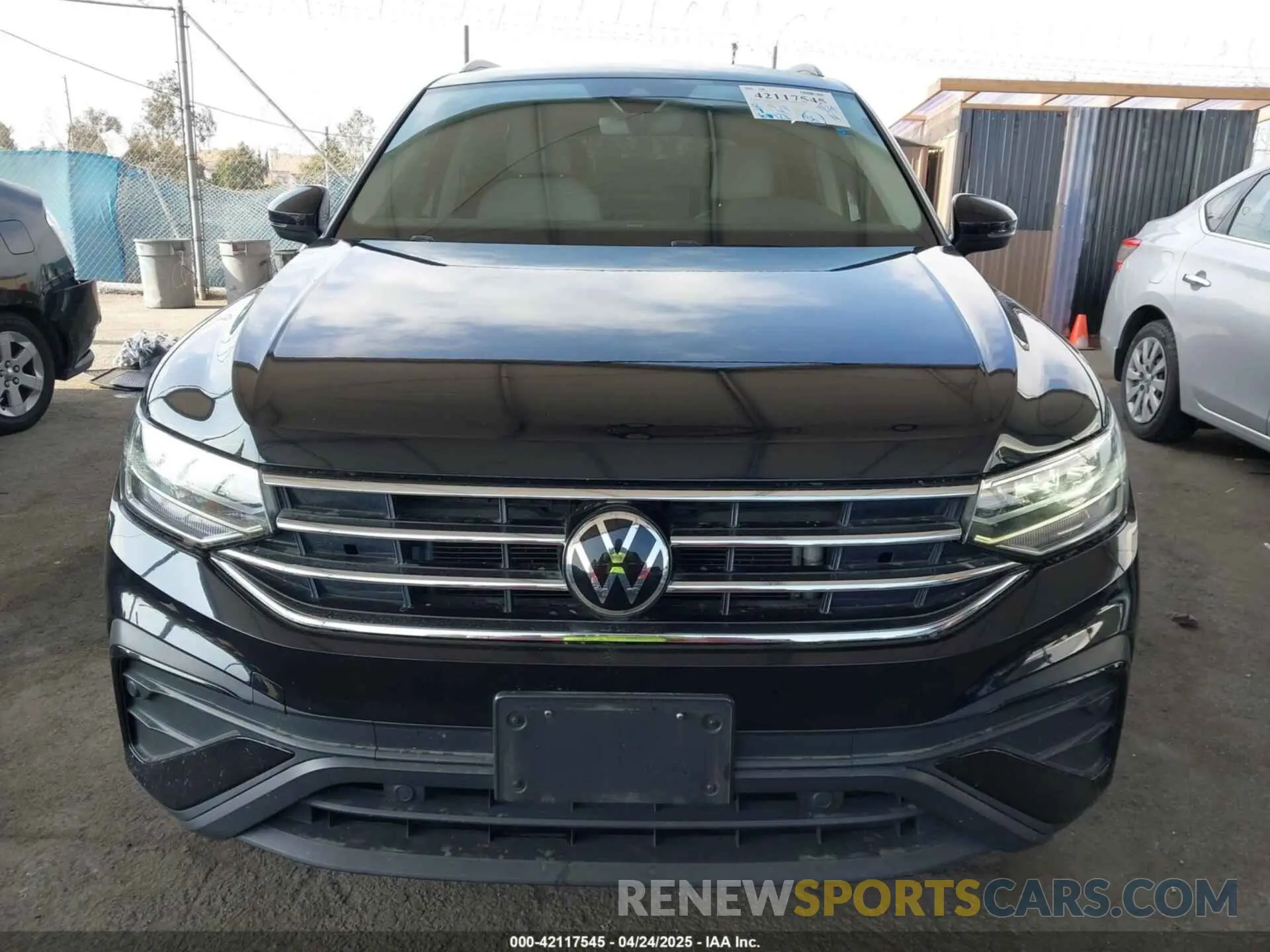 12 Photograph of a damaged car 3VVRB7AX8PM068965 VOLKSWAGEN TIGUAN 2023