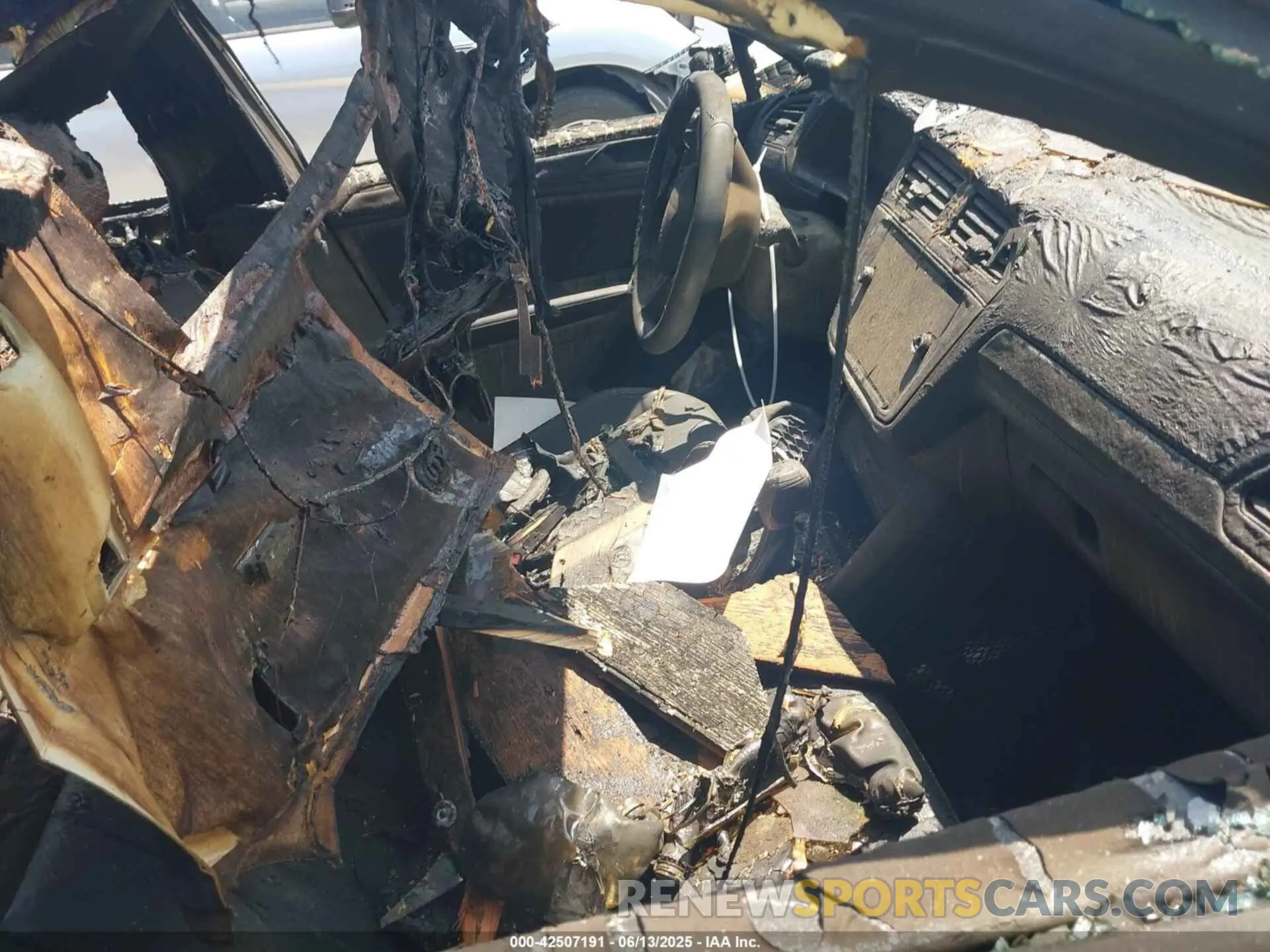 5 Photograph of a damaged car 03VVCB7AX3RM19423 VOLKSWAGEN TIGUAN 2024