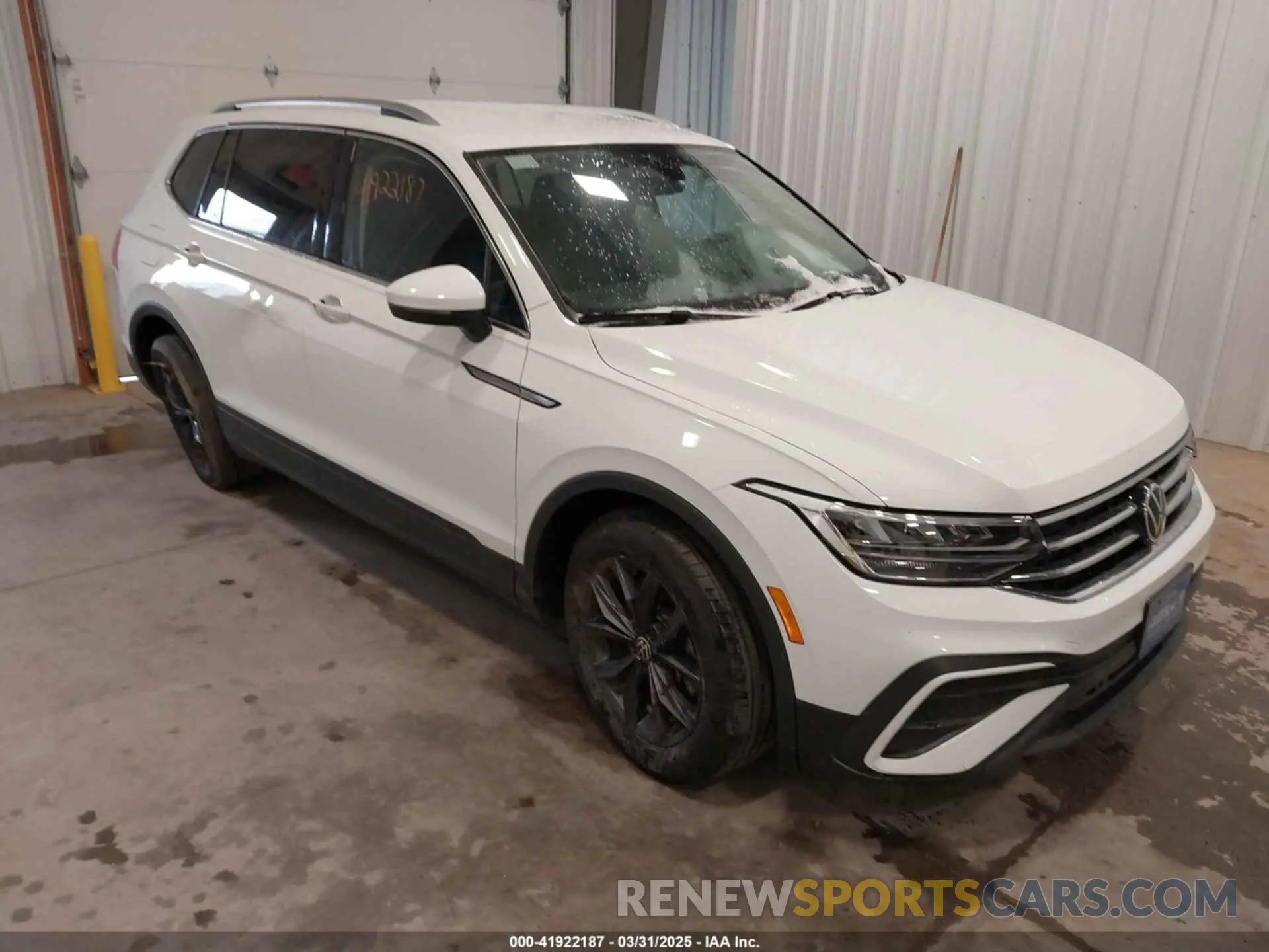 1 Photograph of a damaged car 3VV2B7AX0RM035320 VOLKSWAGEN TIGUAN 2024