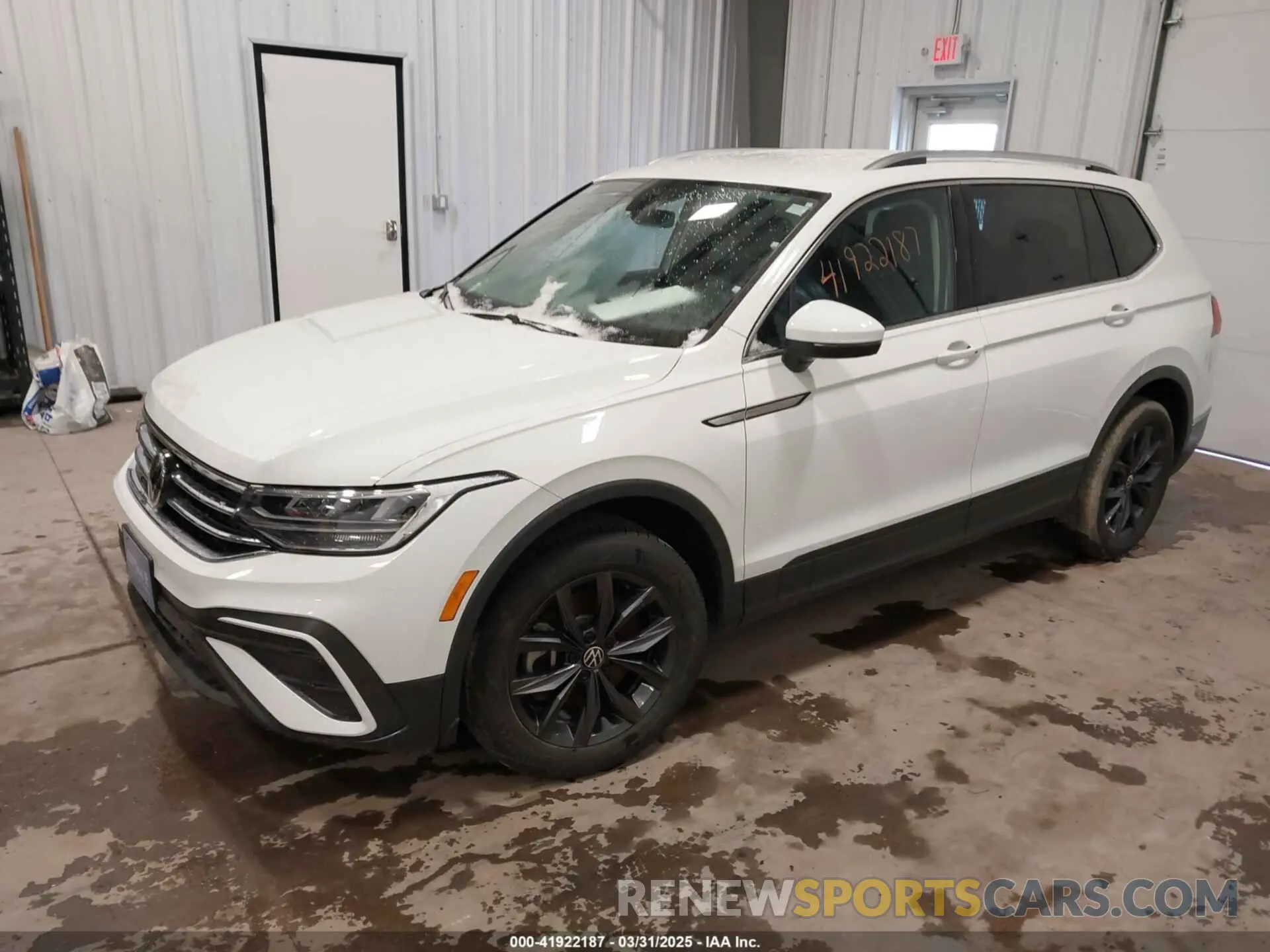 2 Photograph of a damaged car 3VV2B7AX0RM035320 VOLKSWAGEN TIGUAN 2024