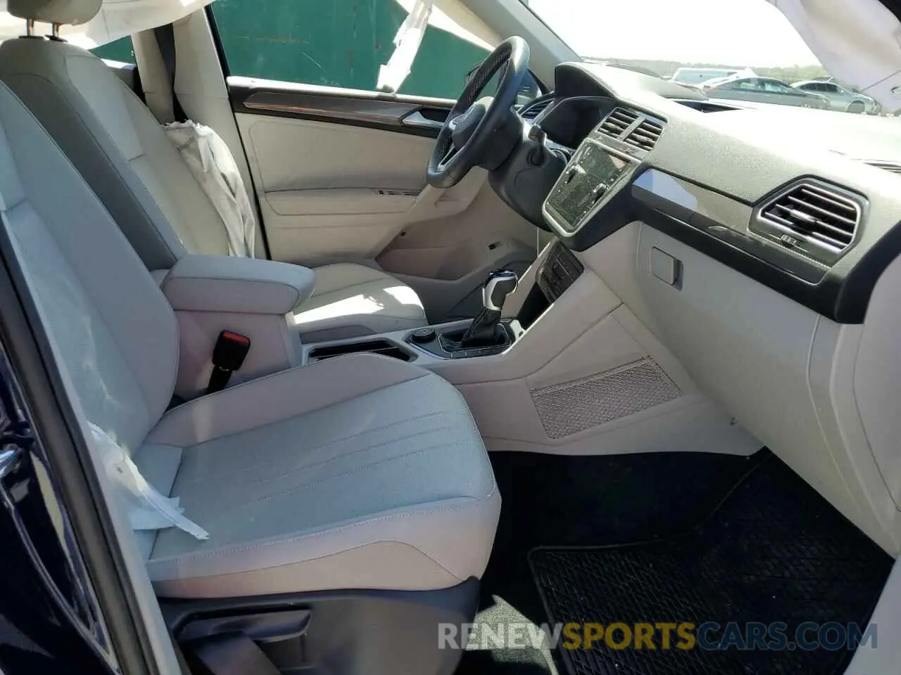 7 Photograph of a damaged car 3VV2B7AX1RM108386 VOLKSWAGEN TIGUAN 2024