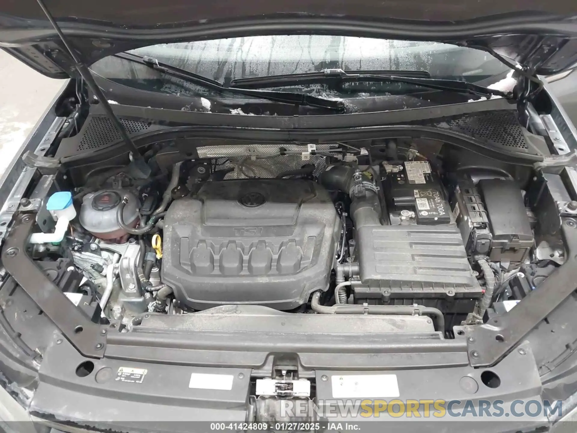 10 Photograph of a damaged car 3VV2B7AX1RM108520 VOLKSWAGEN TIGUAN 2024
