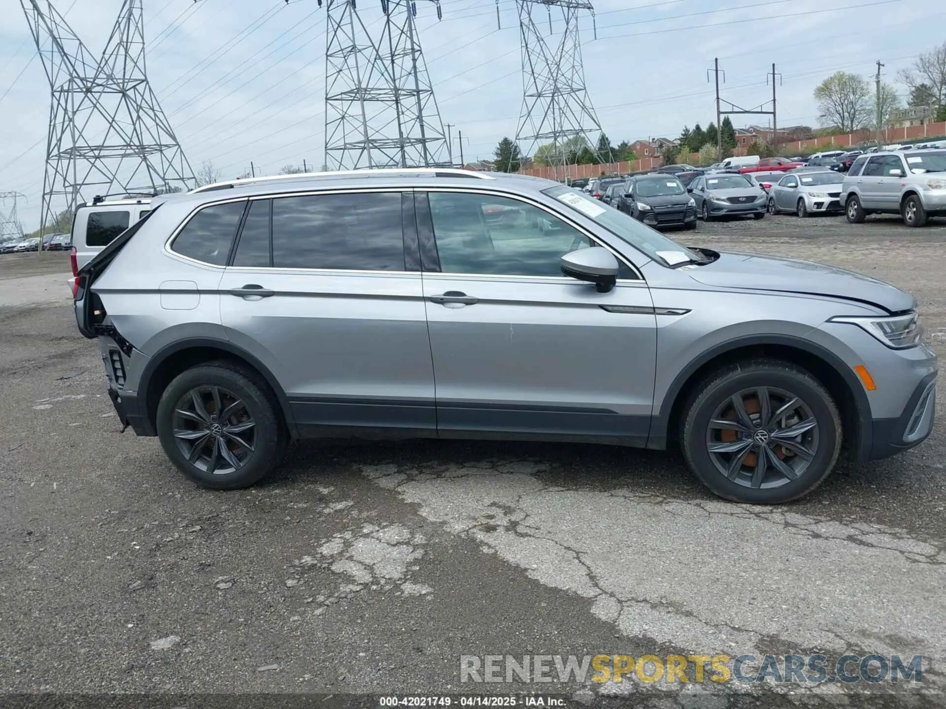 14 Photograph of a damaged car 3VV2B7AX3RM029625 VOLKSWAGEN TIGUAN 2024