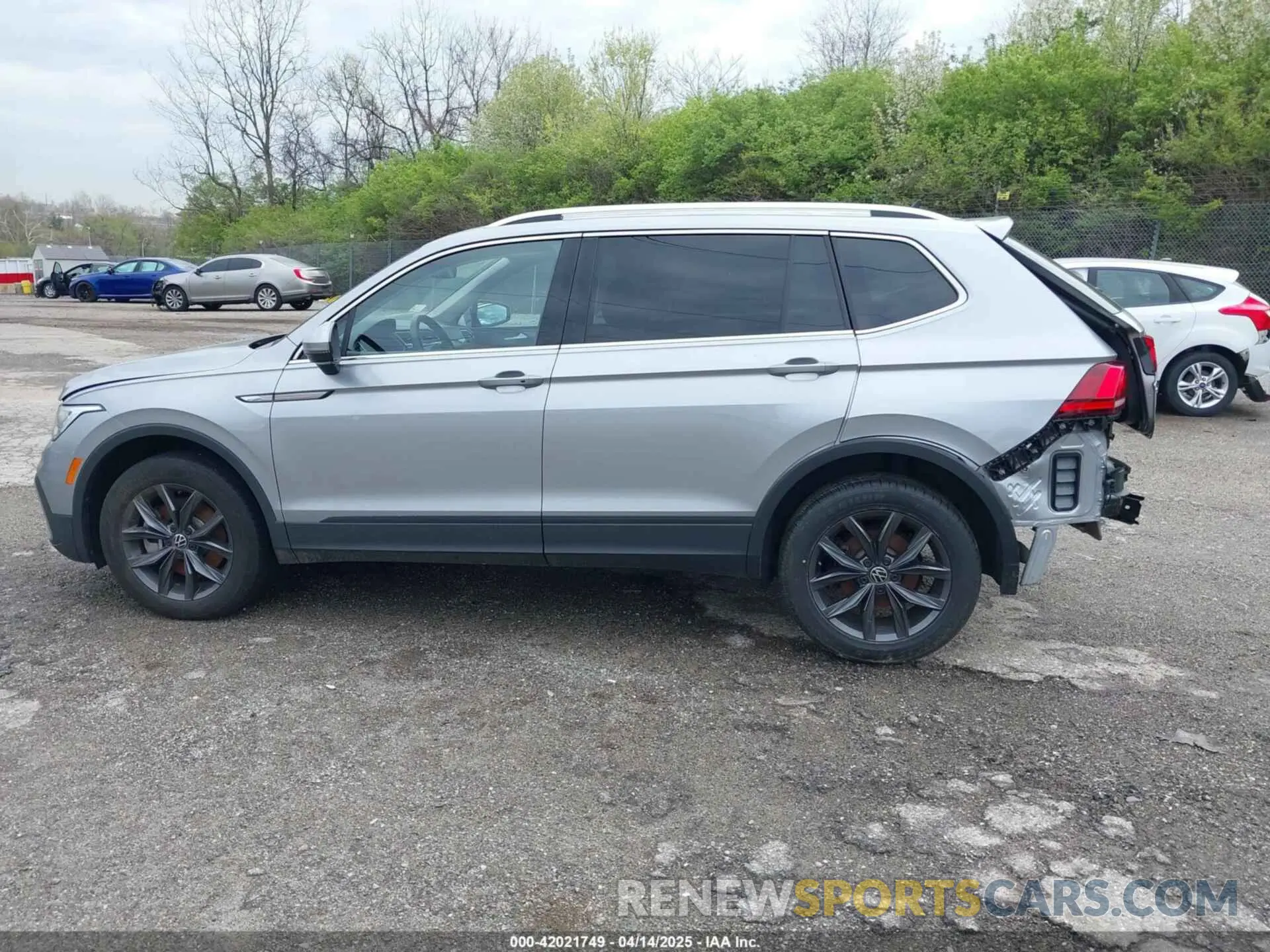 15 Photograph of a damaged car 3VV2B7AX3RM029625 VOLKSWAGEN TIGUAN 2024