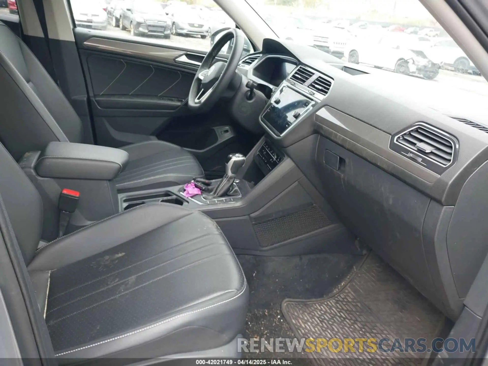 5 Photograph of a damaged car 3VV2B7AX3RM029625 VOLKSWAGEN TIGUAN 2024