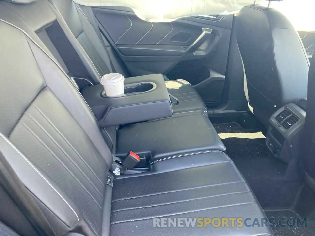 7 Photograph of a damaged car 3VV2B7AX5RM125661 VOLKSWAGEN TIGUAN 2024