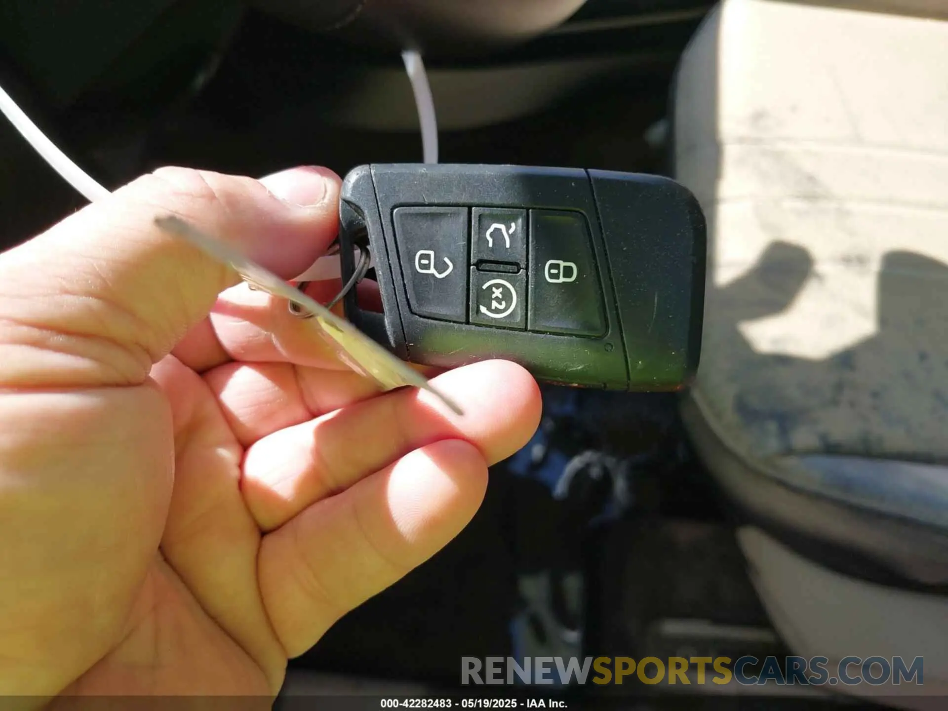 11 Photograph of a damaged car 3VV2B7AX6RM033930 VOLKSWAGEN TIGUAN 2024