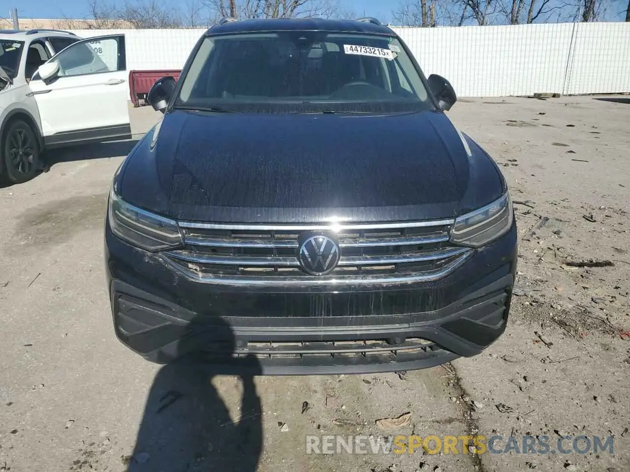 5 Photograph of a damaged car 3VV2B7AX8RM122320 VOLKSWAGEN TIGUAN 2024