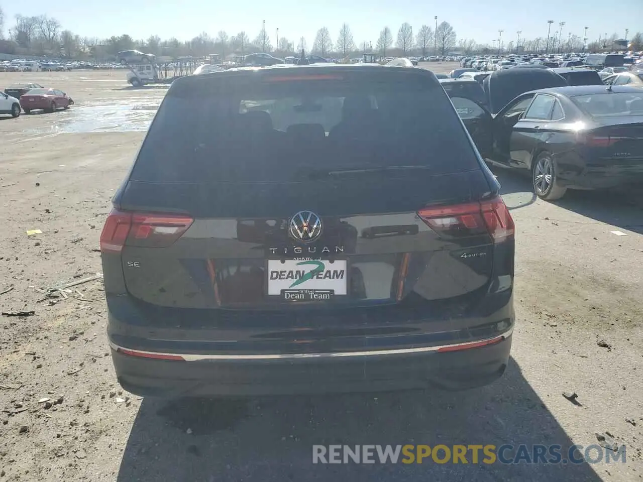 6 Photograph of a damaged car 3VV2B7AX8RM122320 VOLKSWAGEN TIGUAN 2024
