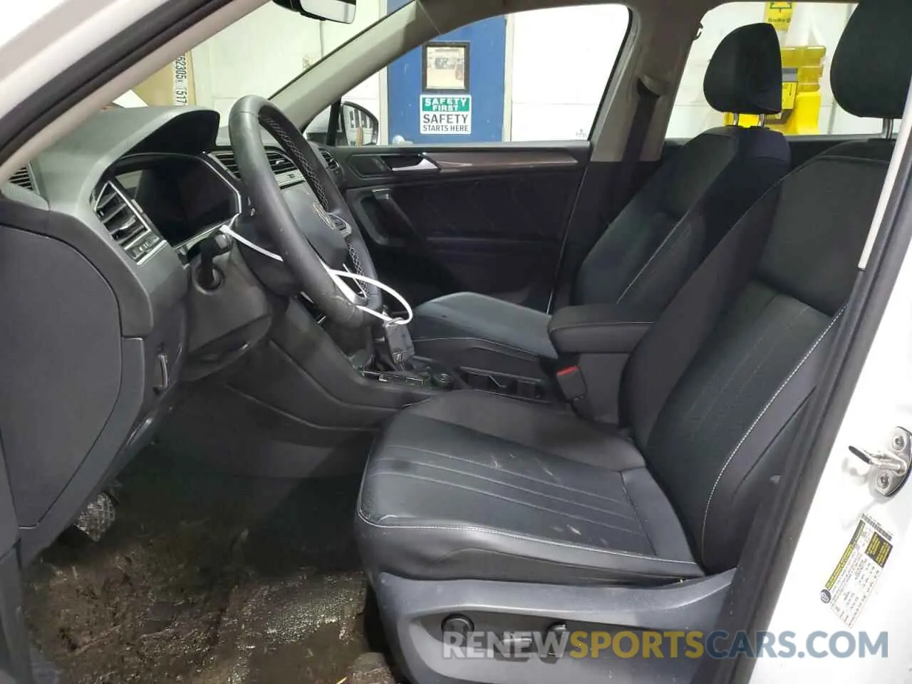 7 Photograph of a damaged car 3VV2B7AXXRM047944 VOLKSWAGEN TIGUAN 2024